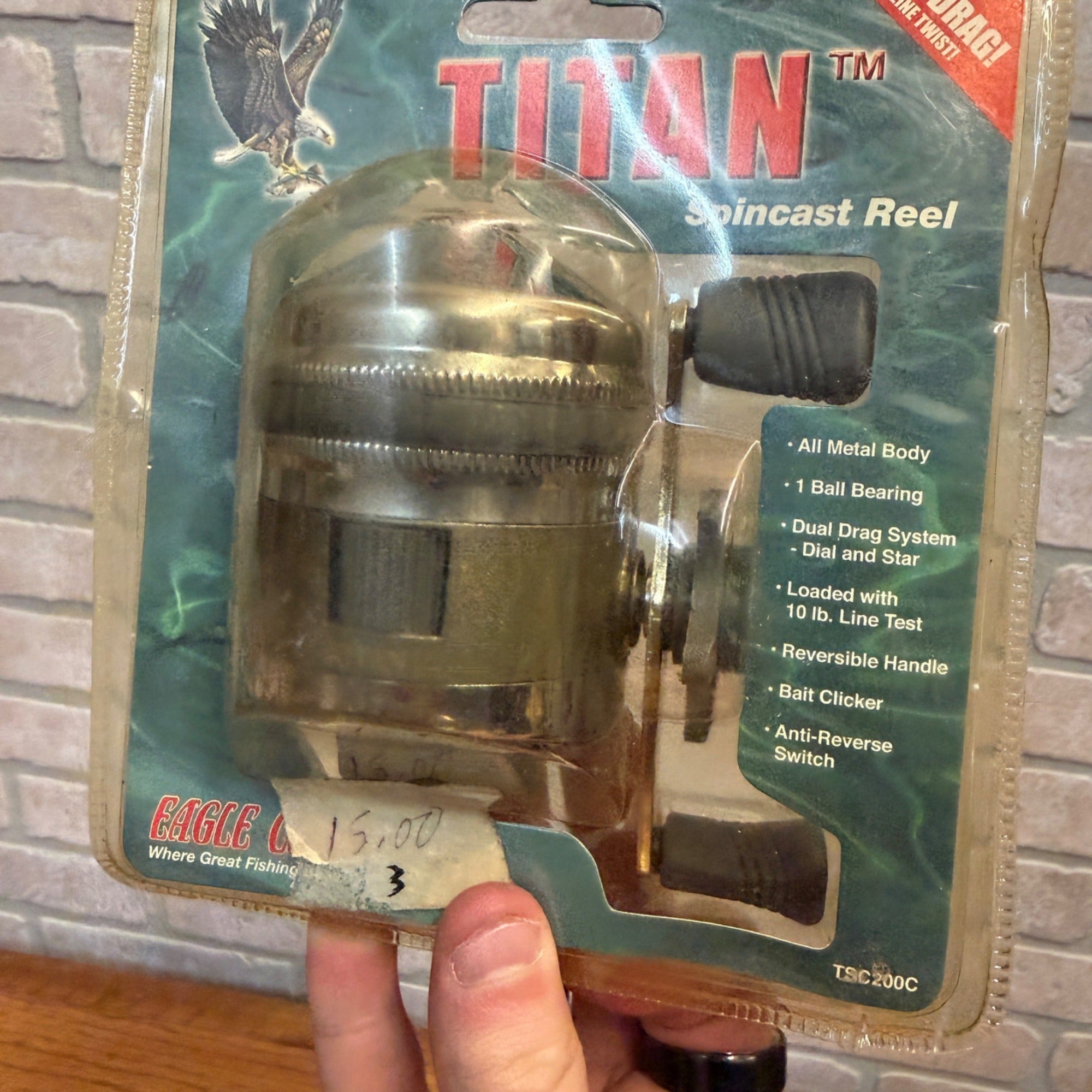 Eagle Claw Titan TSC200C Spincast Reel New Old Stock