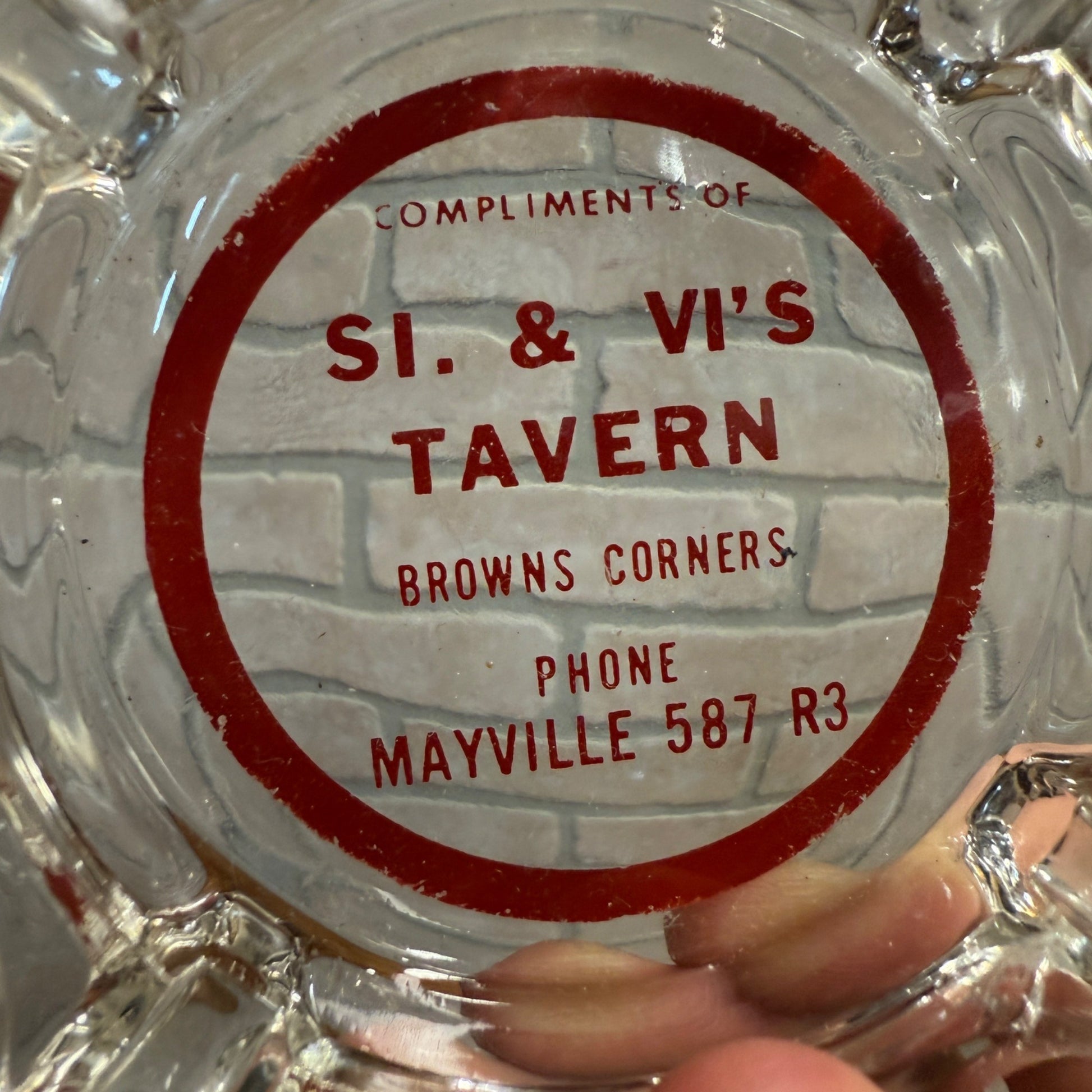 Vintage Si & Vi's Tavern Bar Advertising Ashtray Mayville Wisconsin
