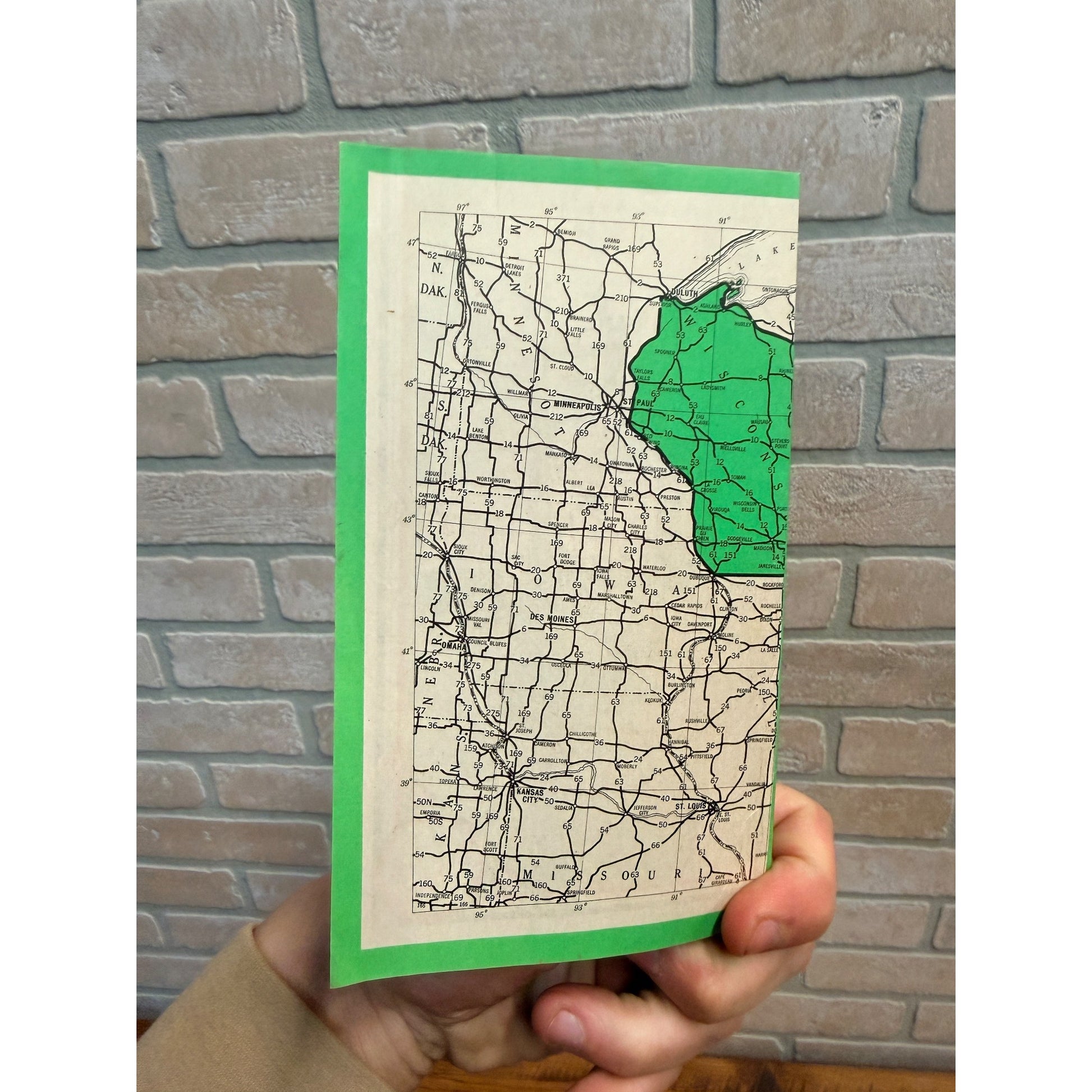 Vintage 1942 Wisconsin Official State Highway Map Brochure Tourist Souvenir