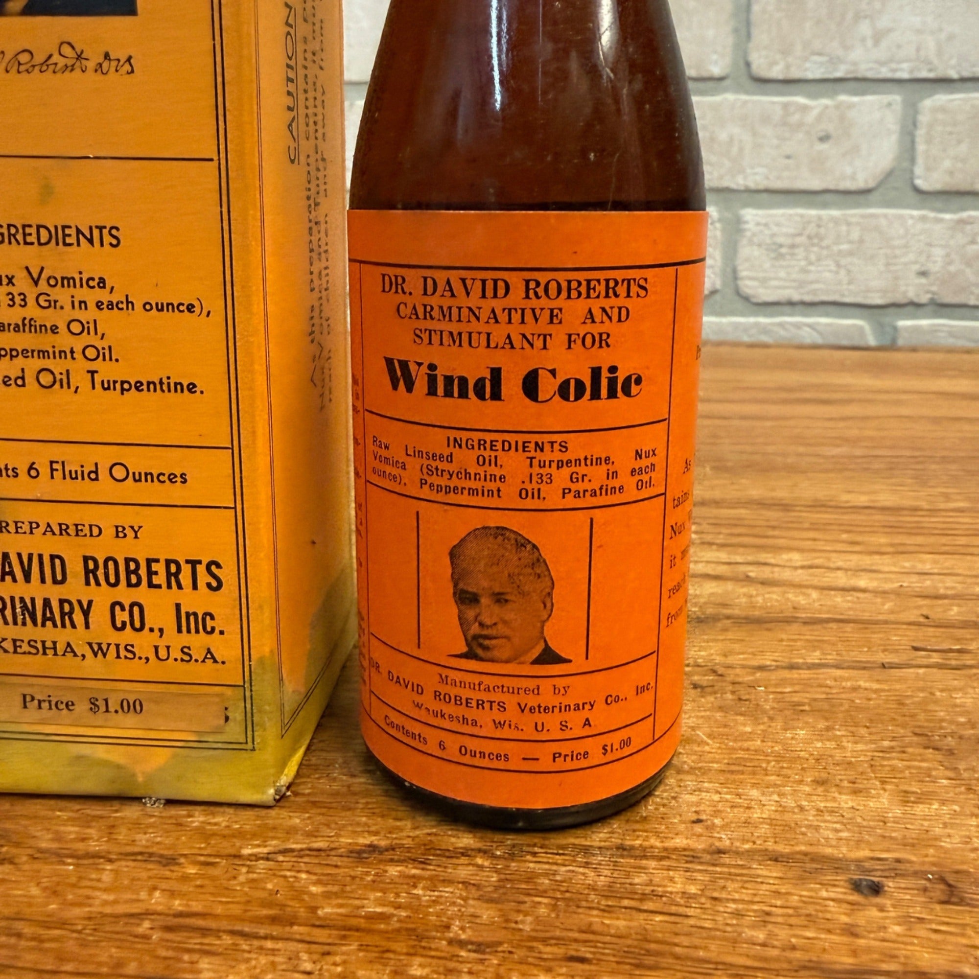 Vintage Dr. David Roberts Wind Colic Veterinarian Medicine w/ Box Waukesha Wis