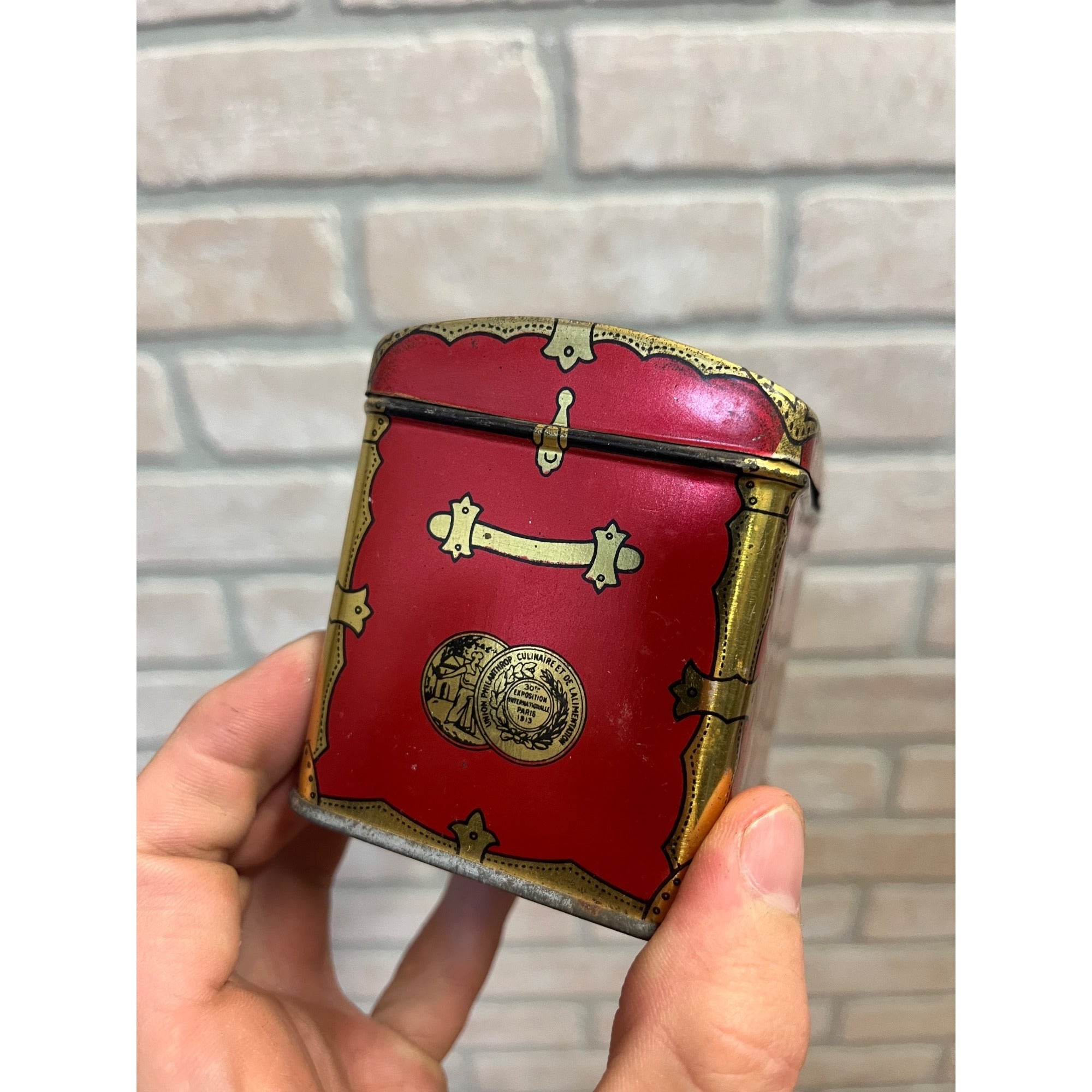 Vintage 1930s Sweet Touch Nee Tea Consolidated Co. Tin Treasure Chest Tin Litho Can Kitchen Decor
