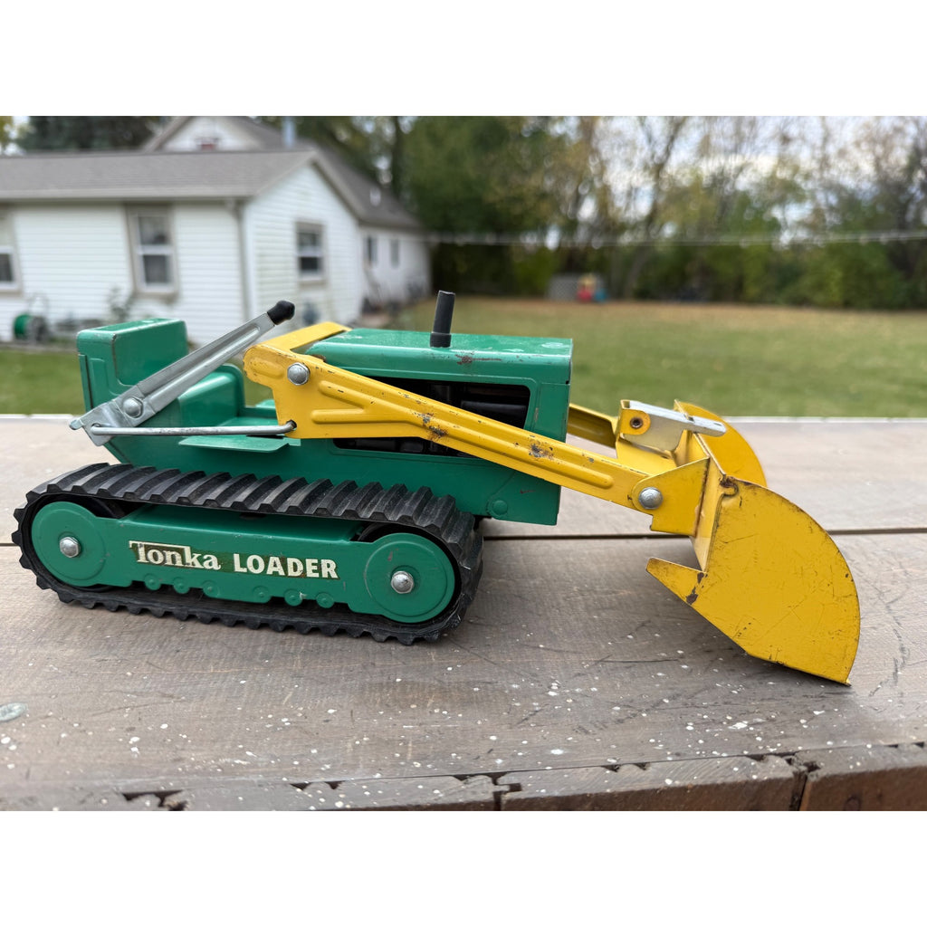 Vintage Tonka Loader Construction Green & Yellow Pressed Steel Toy #402
