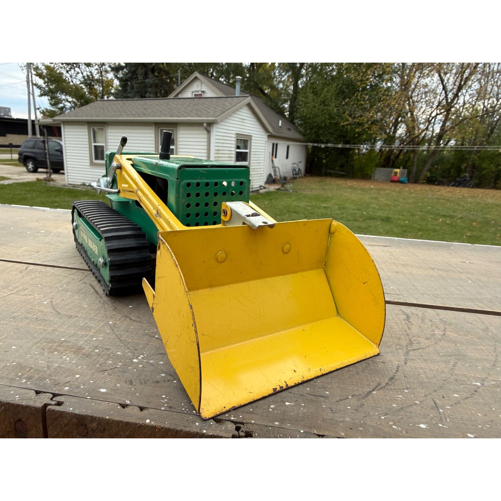 Vintage Tonka Loader Construction Green & Yellow Pressed Steel Toy #402