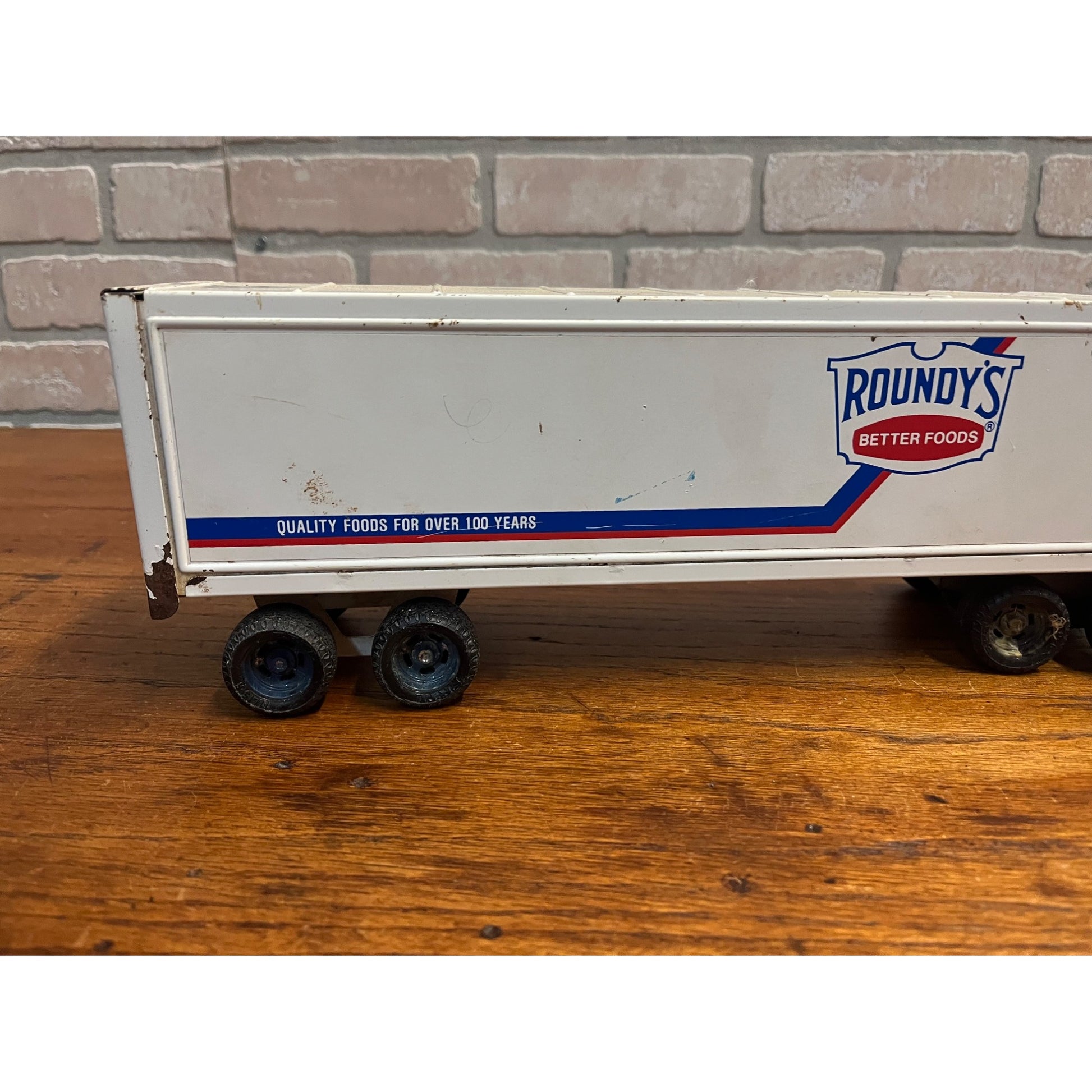 Vintage Roundy's Better Foods Grocery Store Delivery Smei Truck - Ertl Toy 19.5"