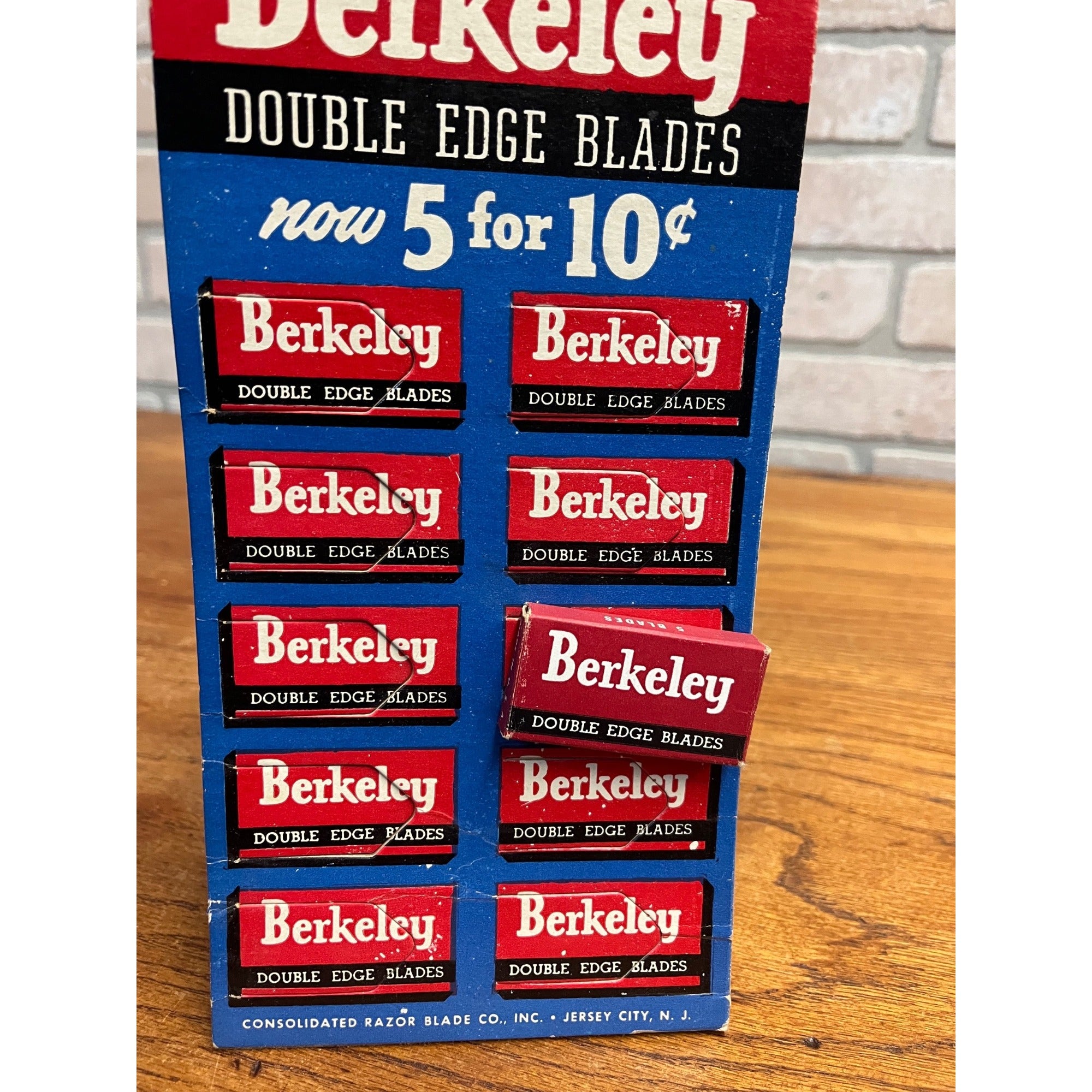 Vintage Berkley Double Edge Razor Blade Advertising Store Display Shaving