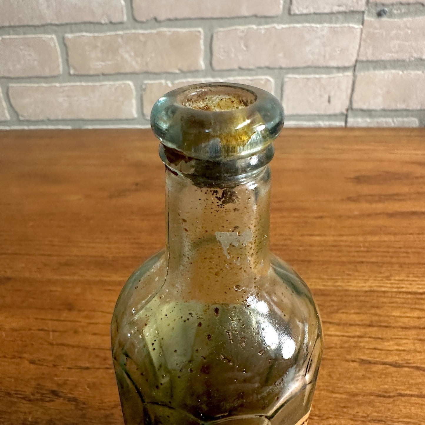 Antique HANFORD'S BALSAM OF MYRRH Pharmacy MEDICAL BOTTLE W/ LABEL Medicine