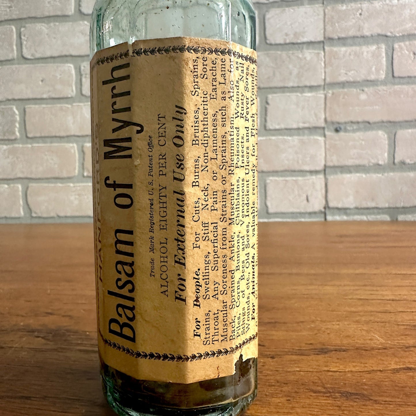 Antique HANFORD'S BALSAM OF MYRRH Pharmacy MEDICAL BOTTLE W/ LABEL Medicine