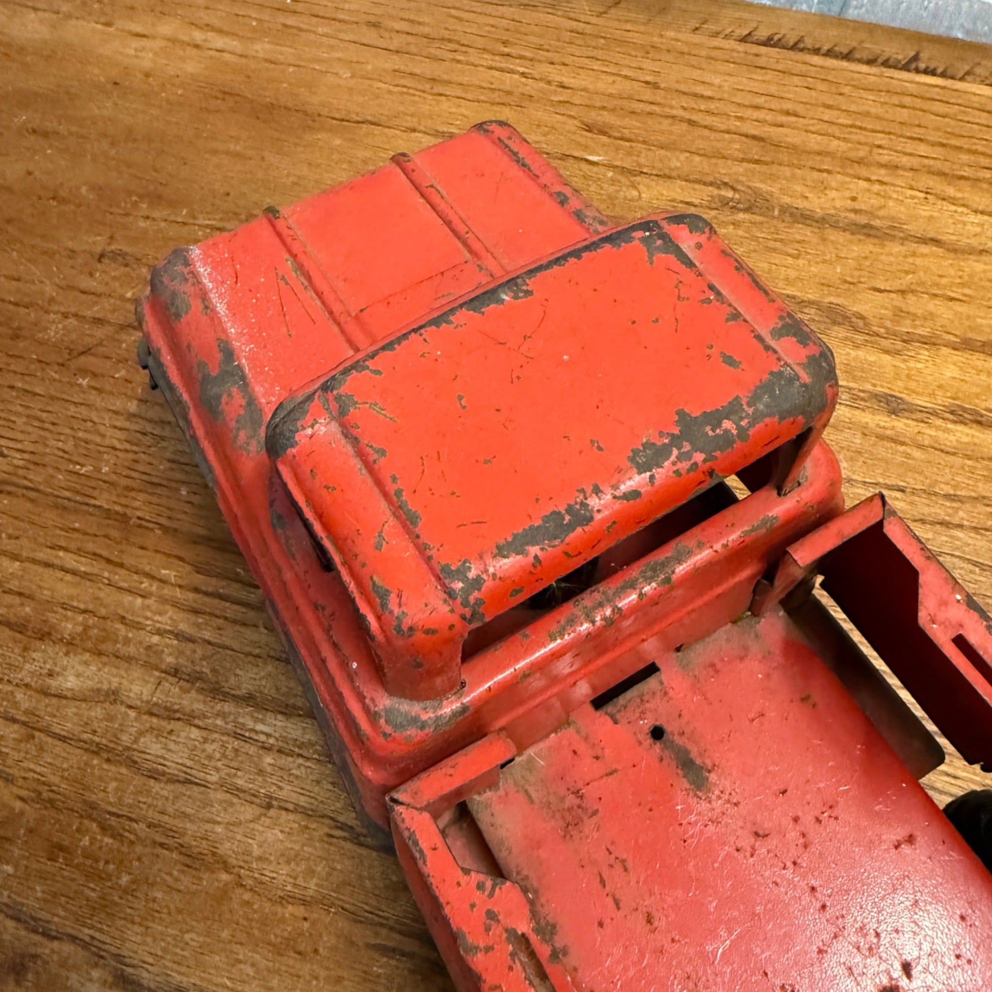 Vintage Buddy L Pressed Steel Toy Zoo Red Pickup Truck Toy -- Parts/Repair