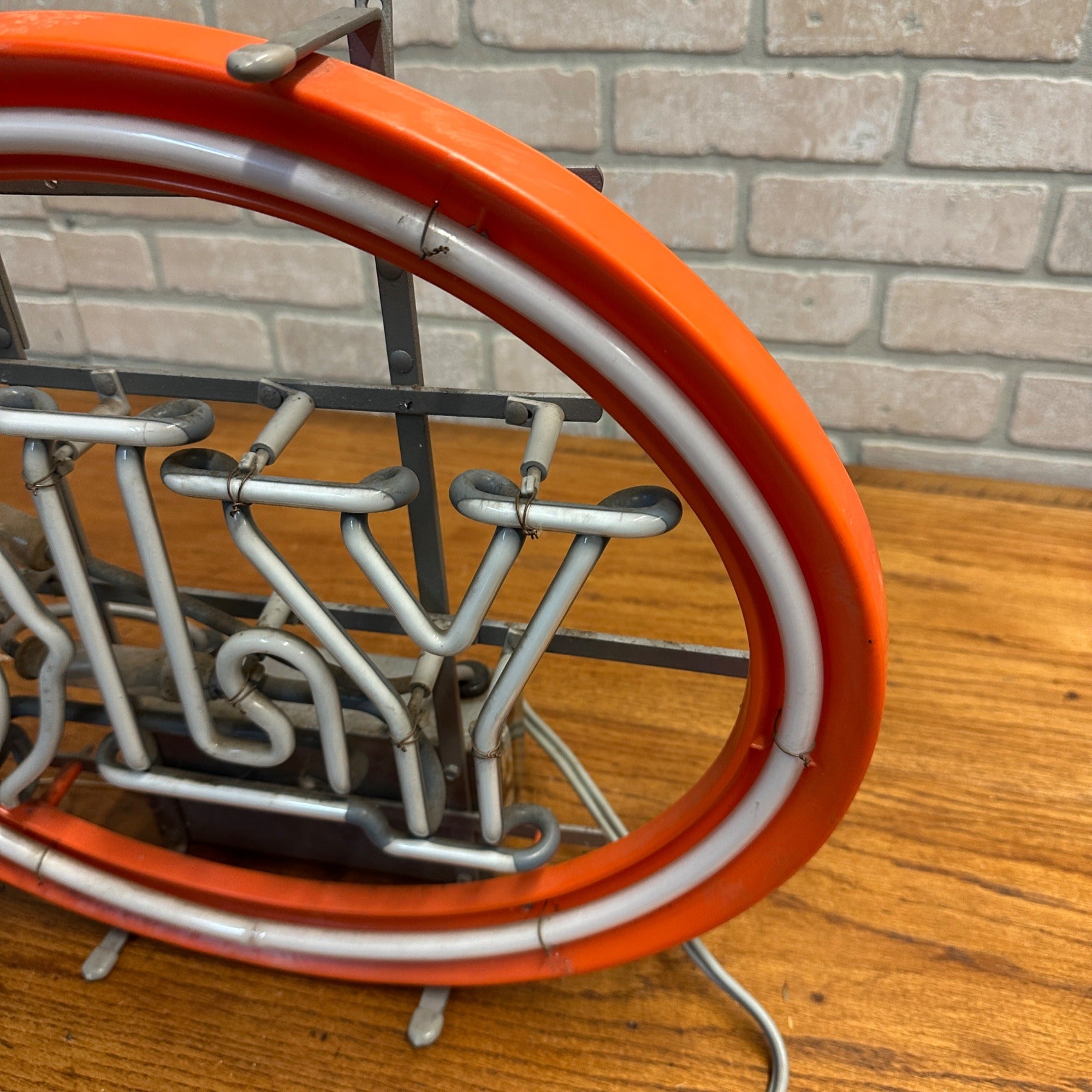 Vintage Olympia Brewing Co Oly Beer Neon Sign Works 25 x 21