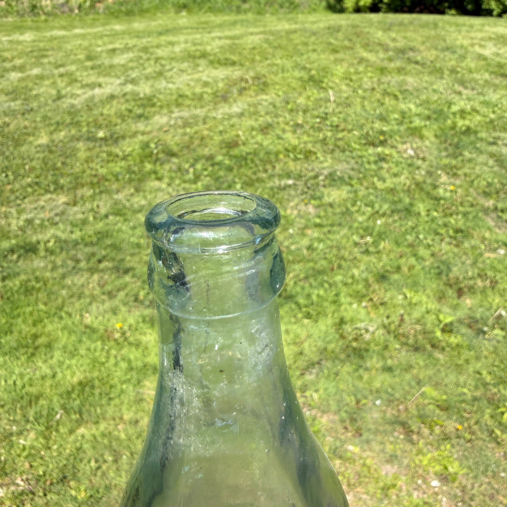 Vintage Lincoln Soda Water Co. Crown Top Milwaukee WIS Wi Aqua Soda Bottle