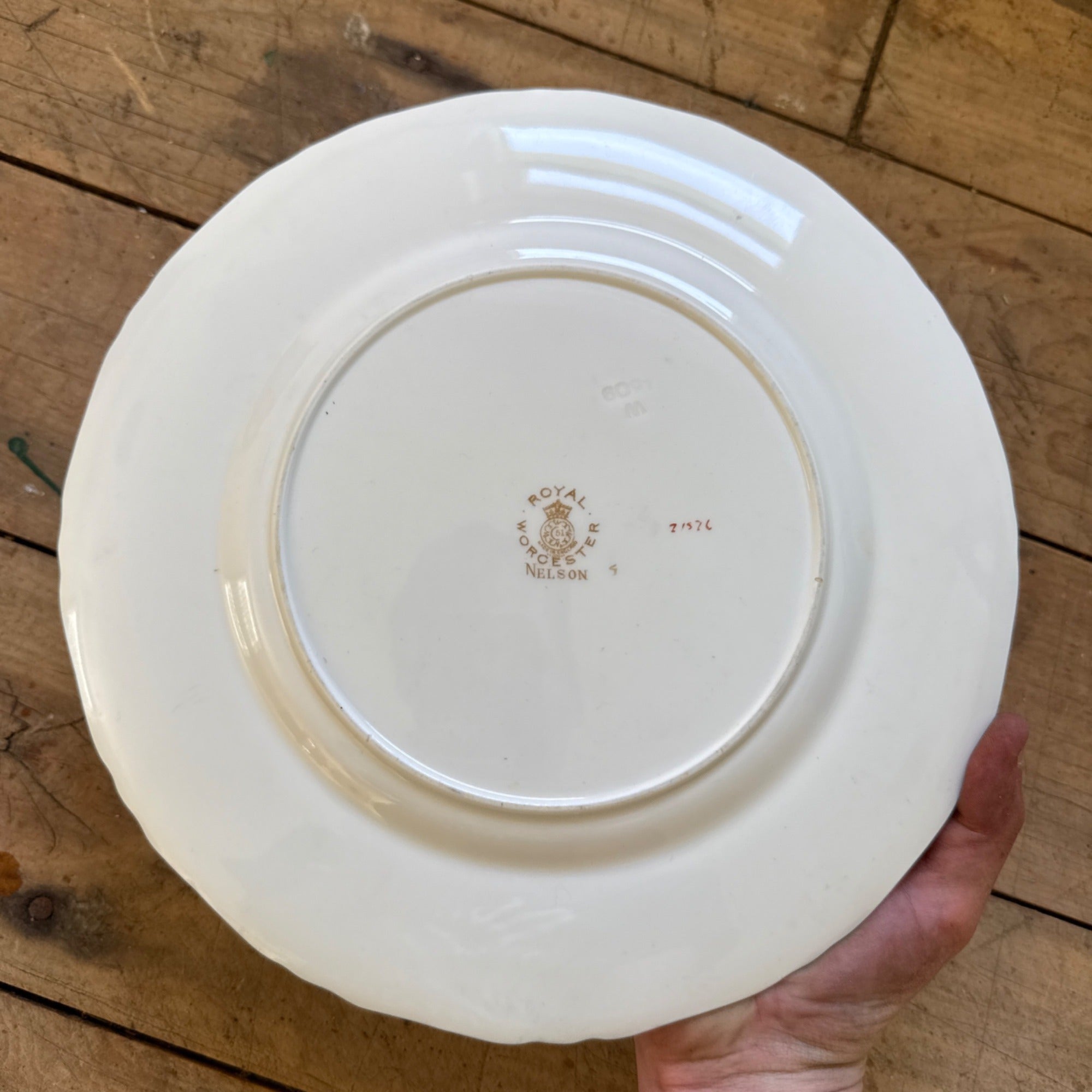 Vintage Nelson by Royal Worcester Porcelain China 10.5" Dinner Plate c1937 Gold