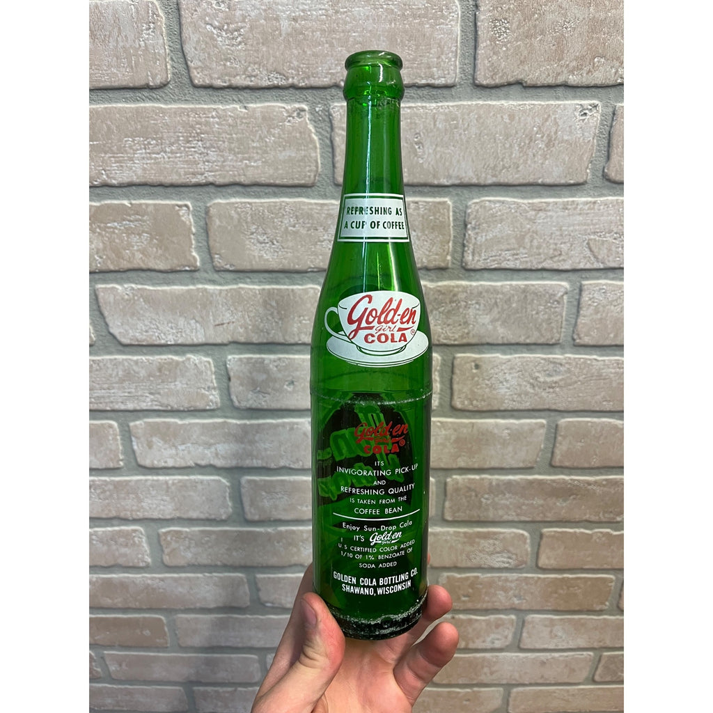 SCARCE 14 oz SUN DROP GOLDEN GIRL Cola soda bottle ACL 1958 SHAWANO WISCONSIN
