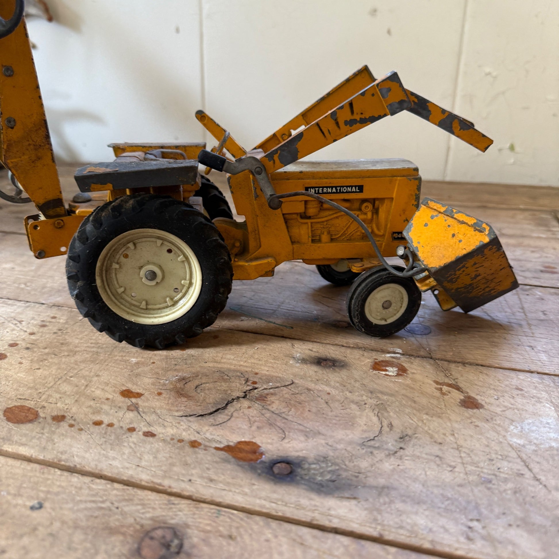 ERTL Yellow International Harvester Tractor Backhoe Loader Parts or Repair