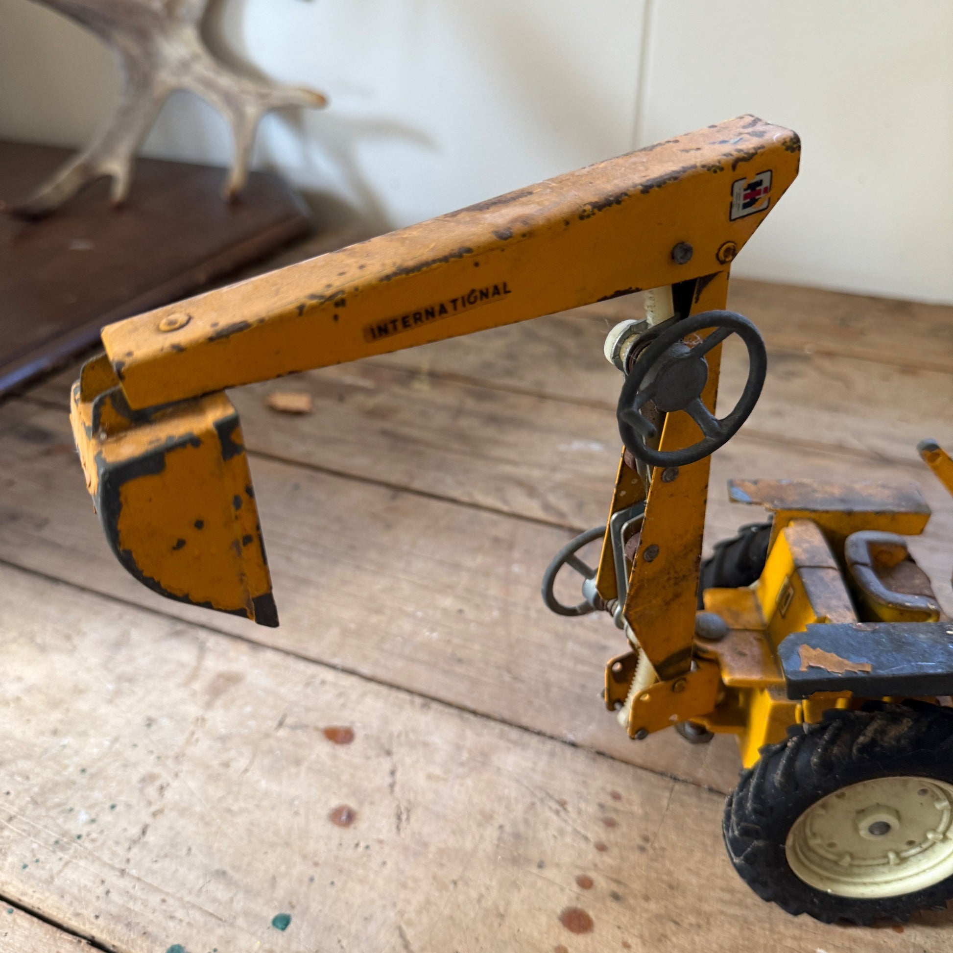 ERTL Yellow International Harvester Tractor Backhoe Loader Parts or Repair