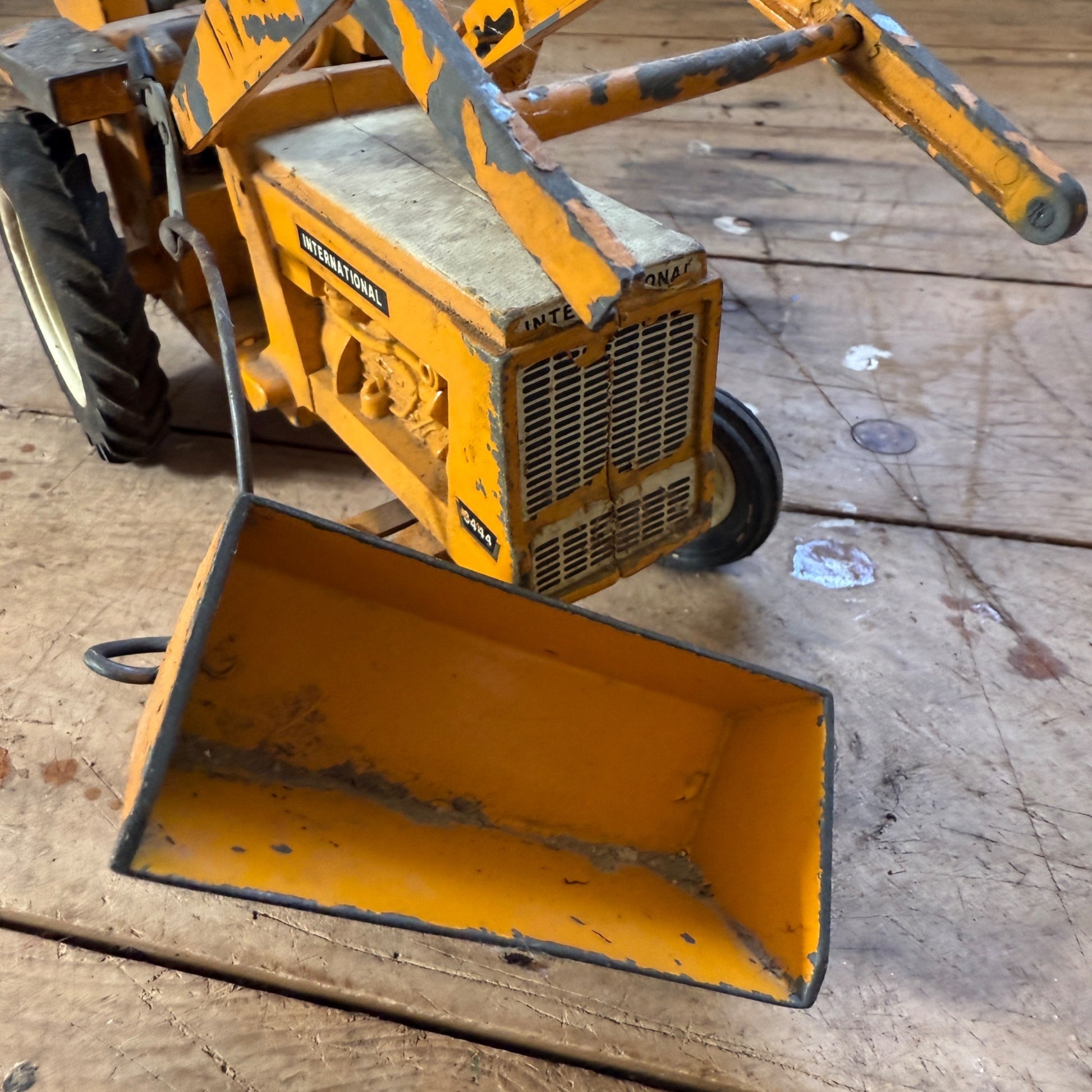ERTL Yellow International Harvester Tractor Backhoe Loader Parts or Repair