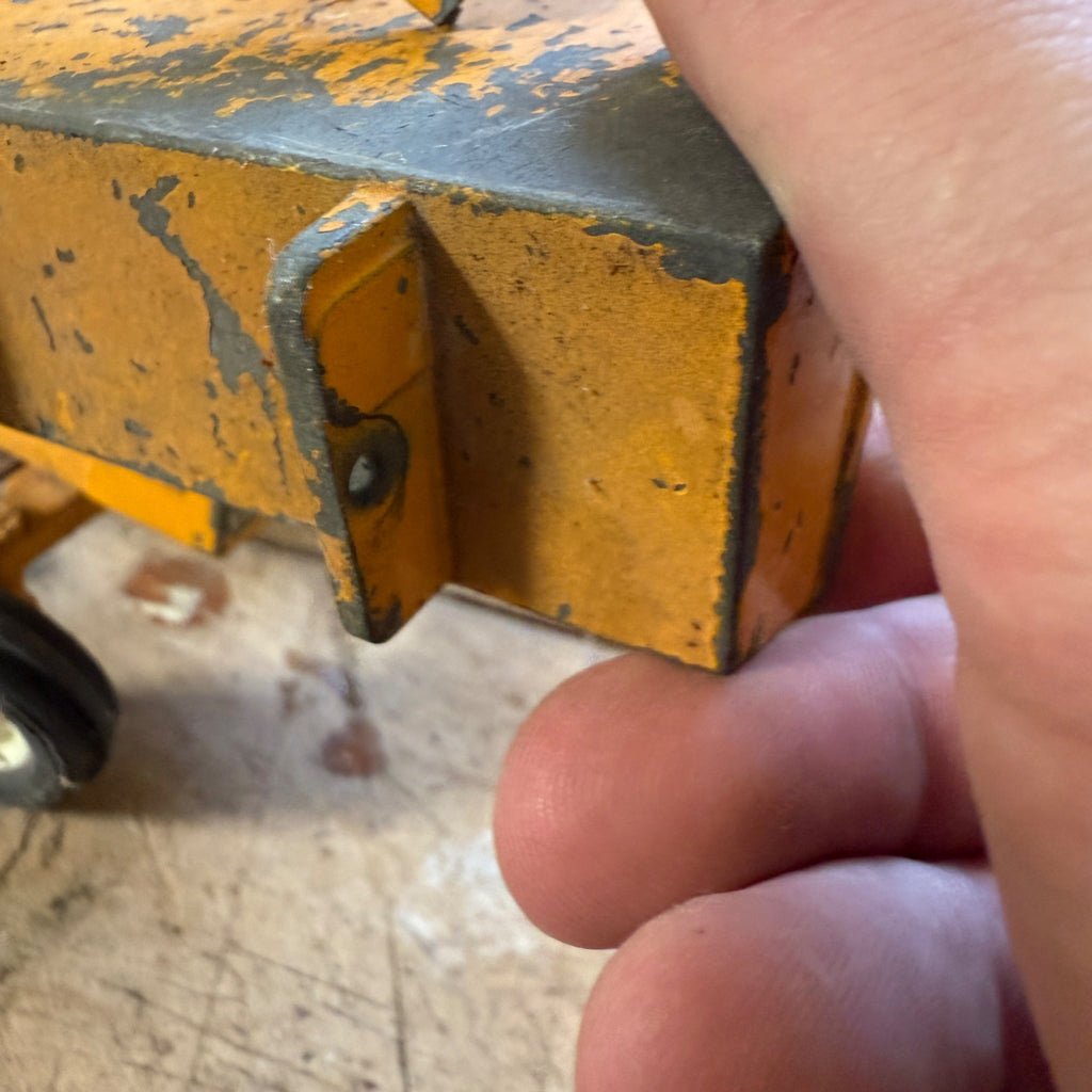 ERTL Yellow International Harvester Tractor Backhoe Loader Parts or Repair