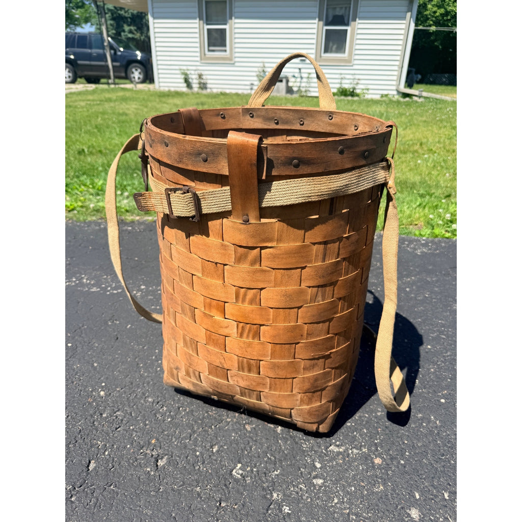 Antique Early Adirondack Trapper Back Pack Basket Original Straps Amazing Shape