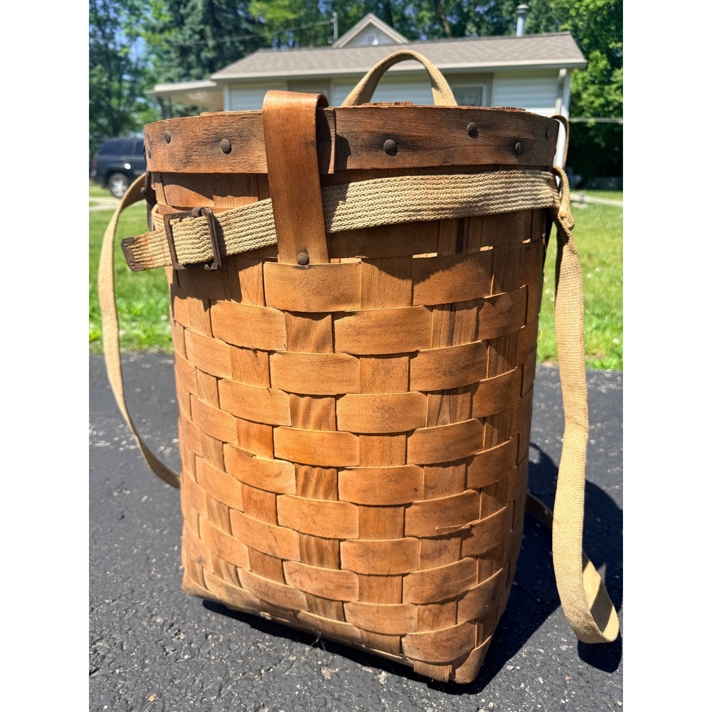 Antique Early Adirondack Trapper Back Pack Basket Original Straps Amazing Shape