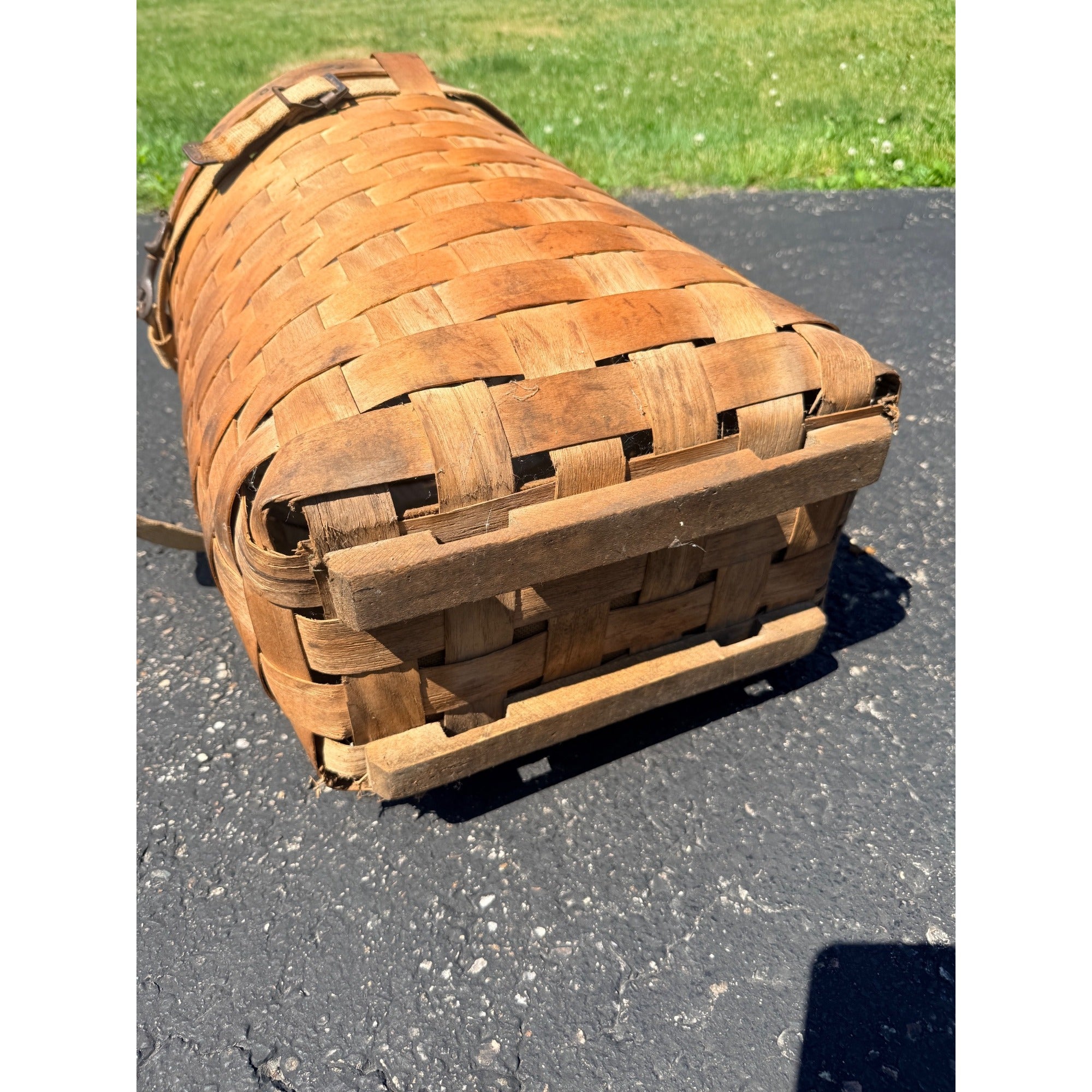 Antique Early Adirondack Trapper Back Pack Basket Original Straps Amazing Shape