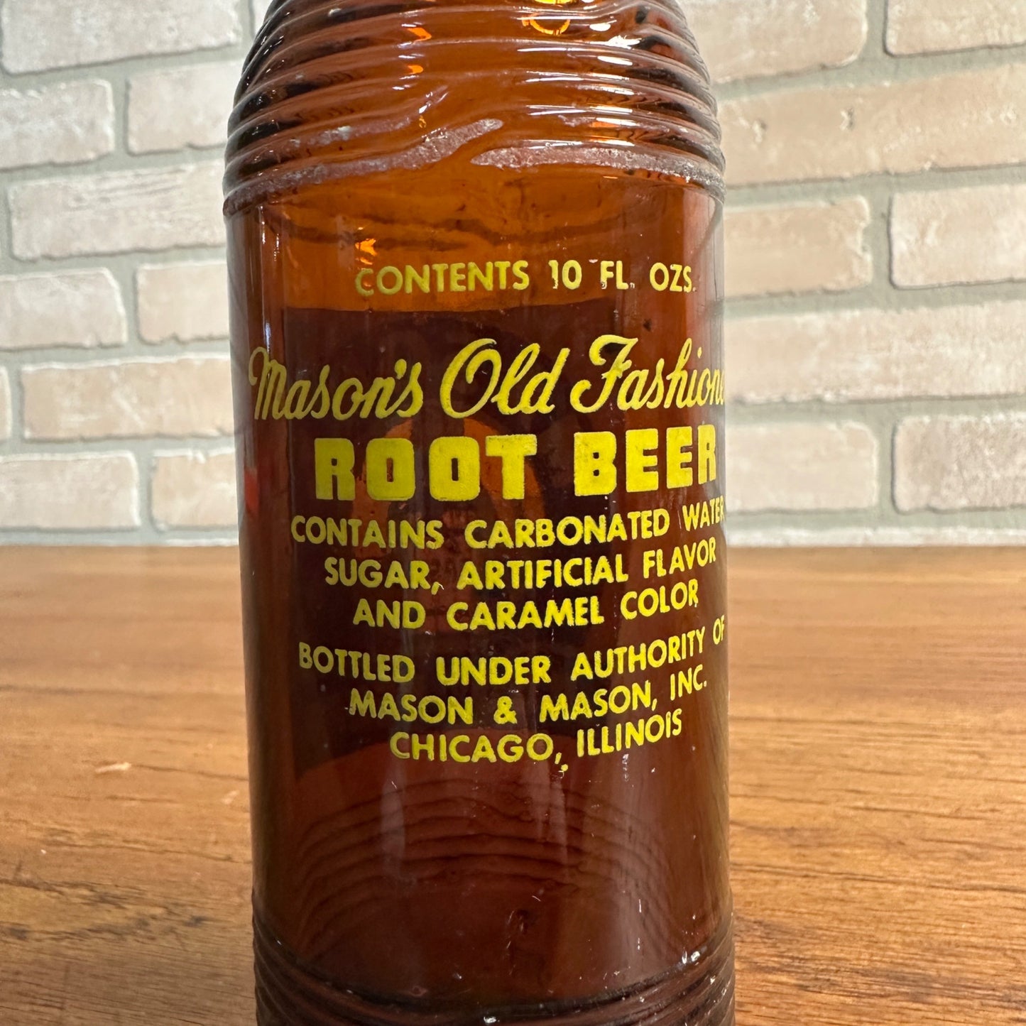 1950s Masons Root beer ACL Brown Amber Soda Pop Bottle Chicago