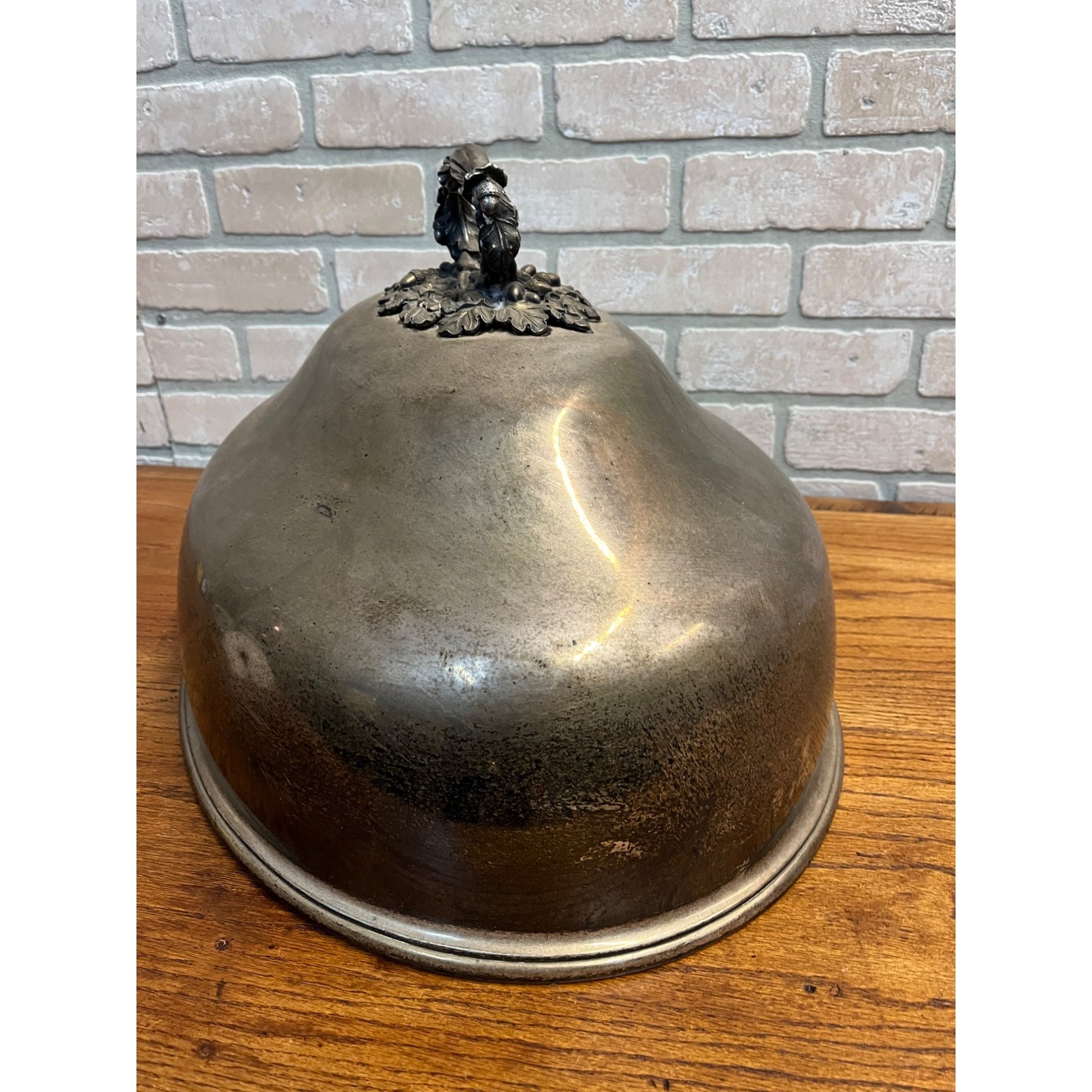 Fabulous Antique Large Victorian Meat Dome Silver Plate Acorn Handle Curteis Family