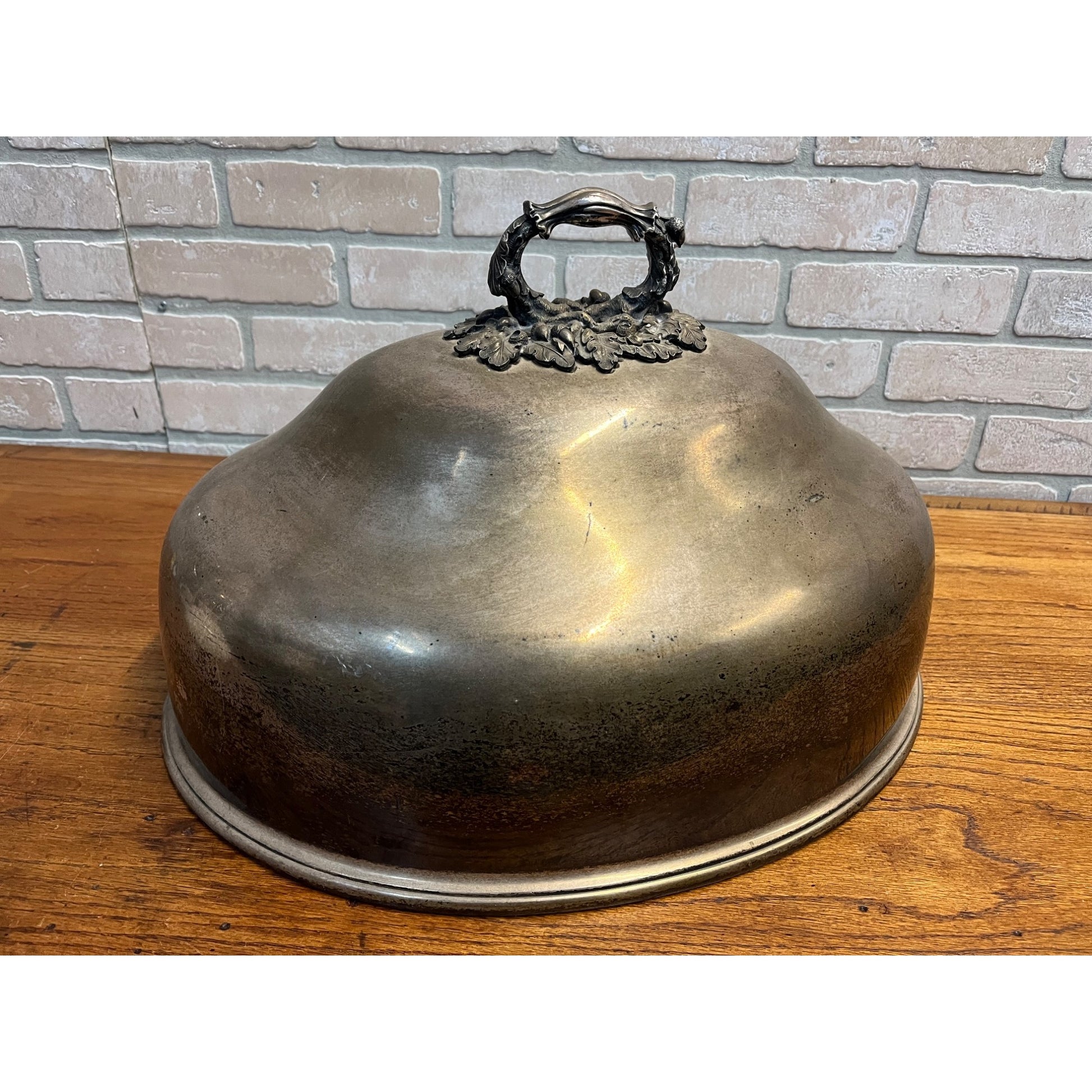 Fabulous Antique Large Victorian Meat Dome Silver Plate Acorn Handle Curteis Family