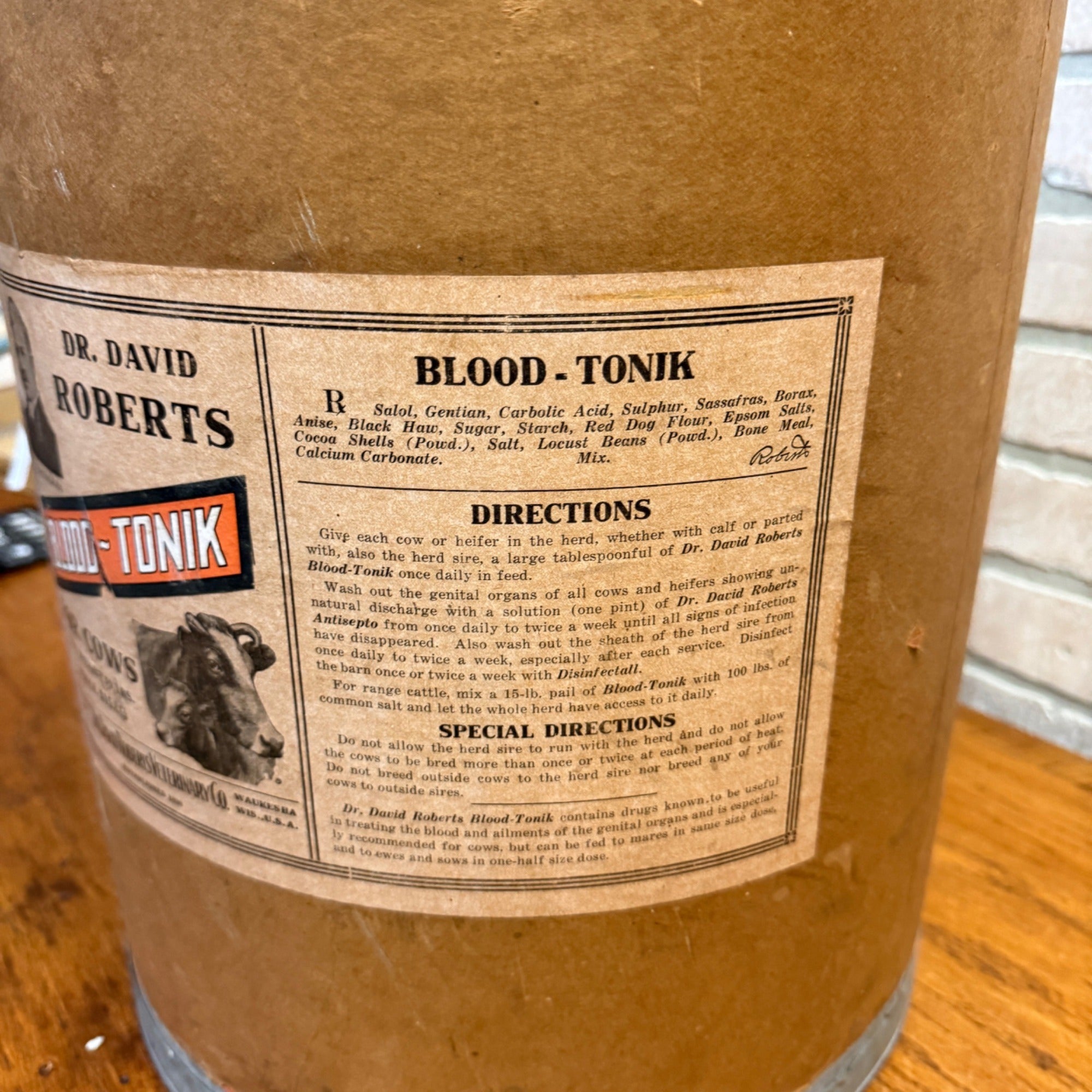 Scarce Dr. Roberts Blood Tonik Livestock Cow Barrel Veterinarian Decor