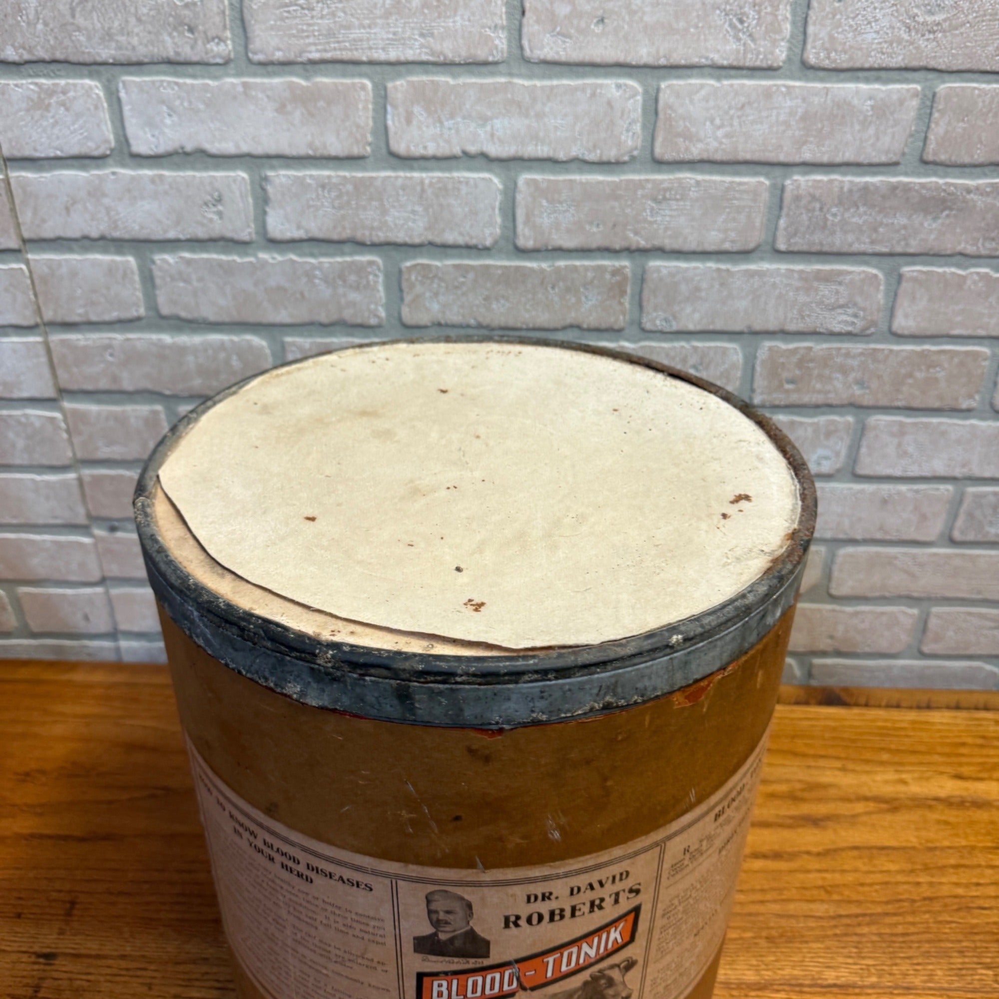 Scarce Dr. Roberts Blood Tonik Livestock Cow Barrel Veterinarian Decor