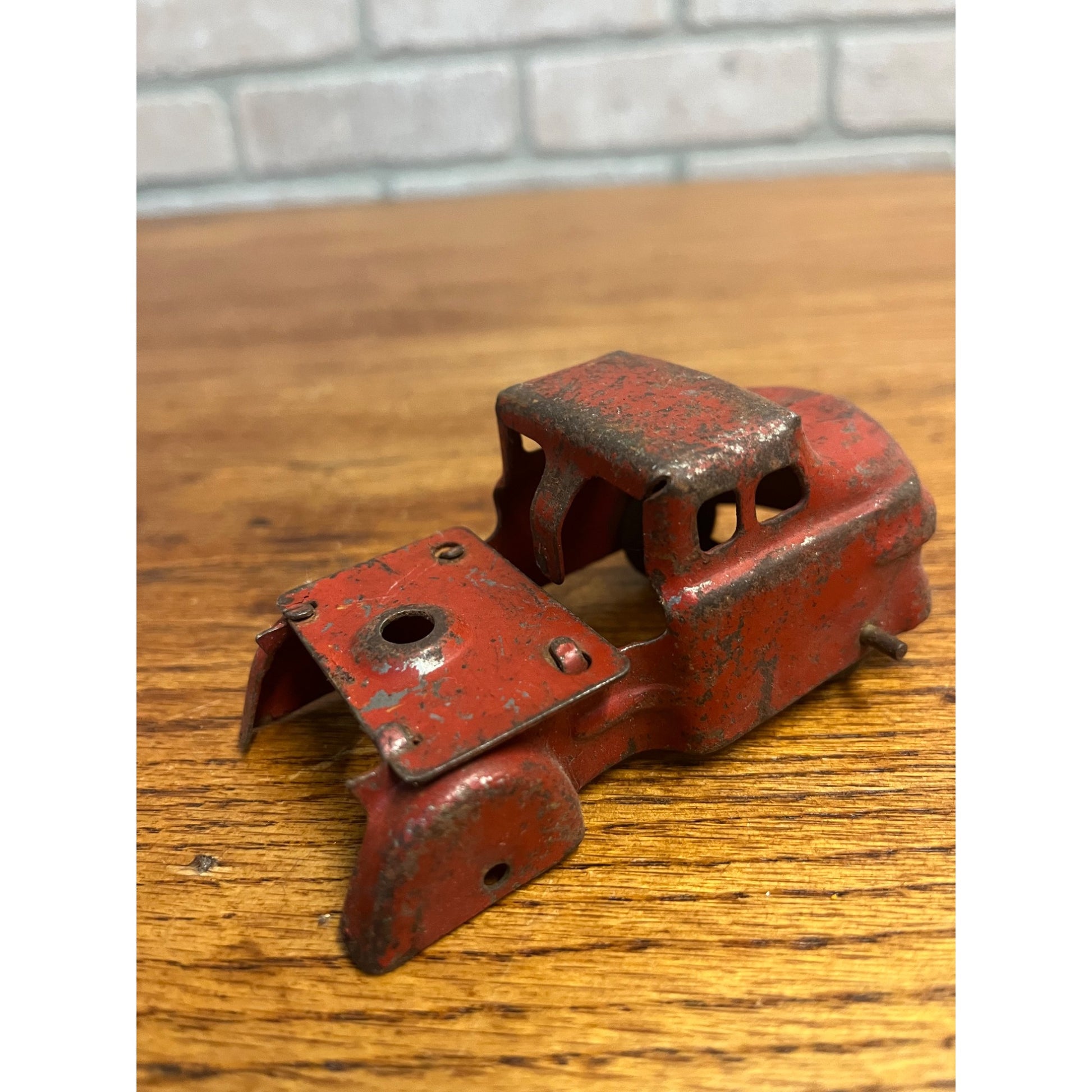 Vintage Wyandotte or Marx Pressed Steel Semi Cab Parts Repair 4"