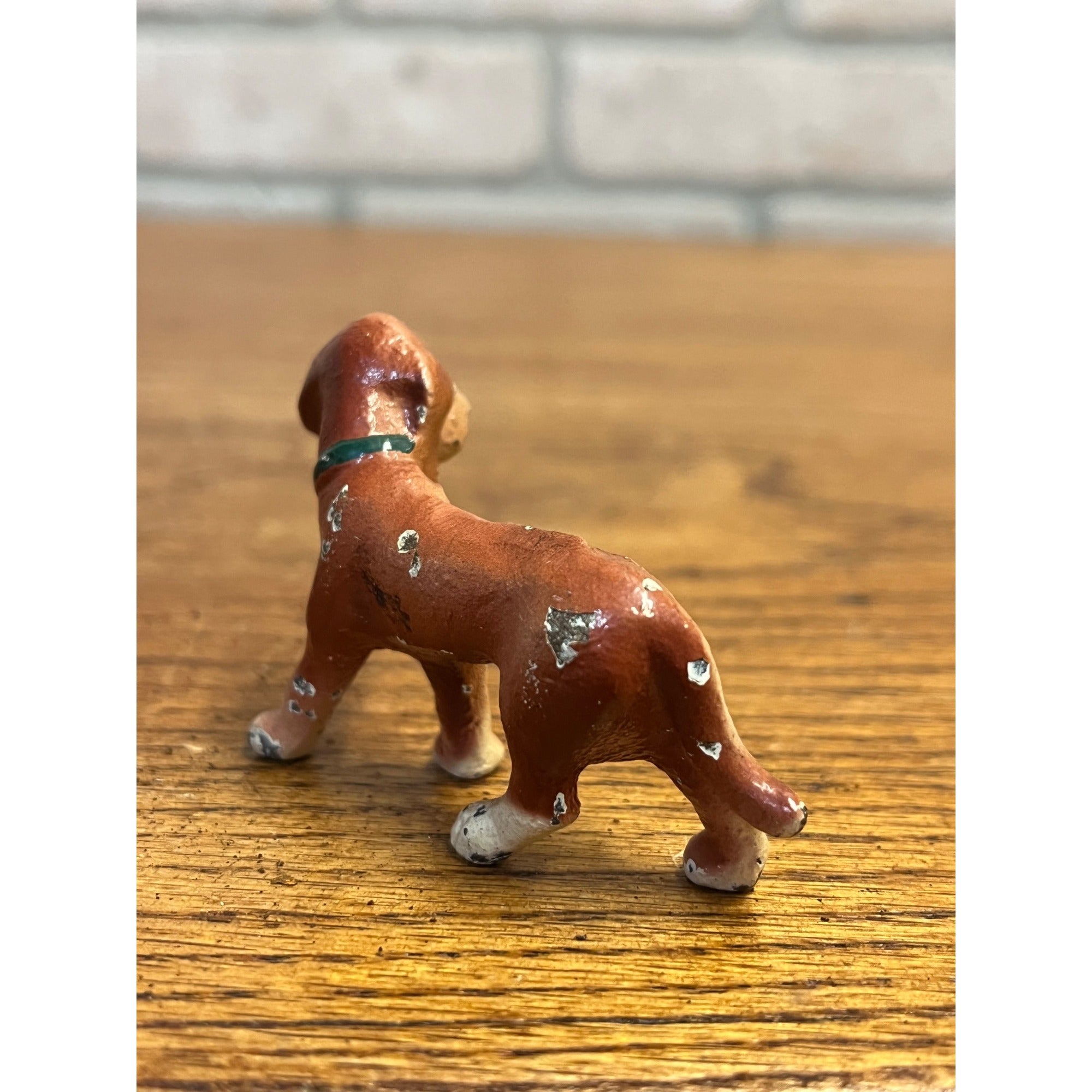 Vintage Hubley Bloodhound Dog Figurine Miniature 2-1/4" Small Figure 1920s