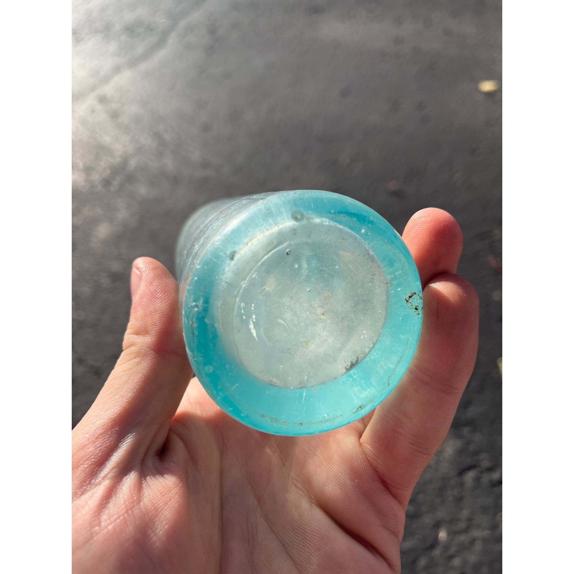 J.B. Reiter c1890s Milwaukee Wis Blue Soda Beer Bottle Blob Top Hutchinson