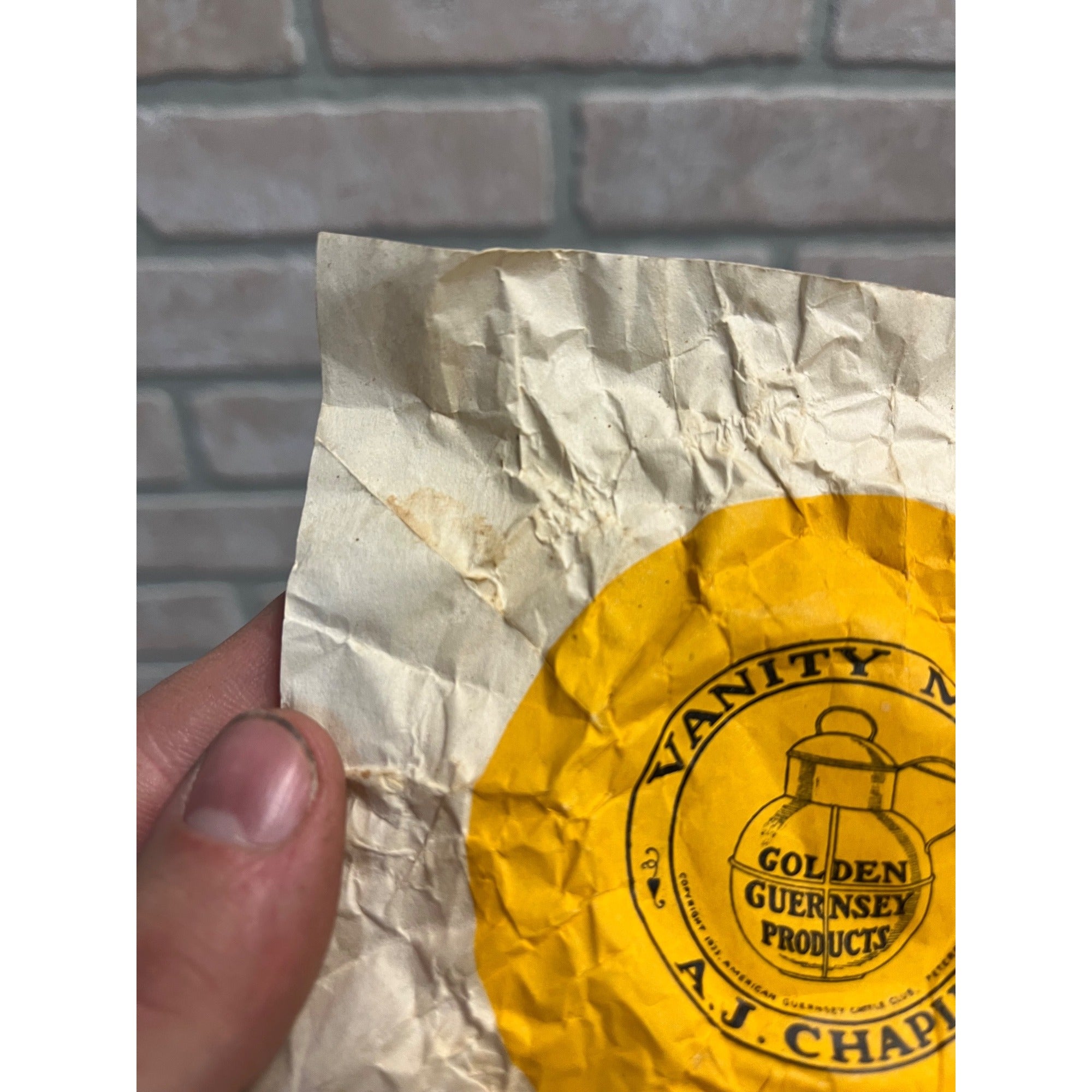 RARE Vintage AJ Chapin Golden Guernsey Dairy Paper Milk Bottle Cover Brandon Wis