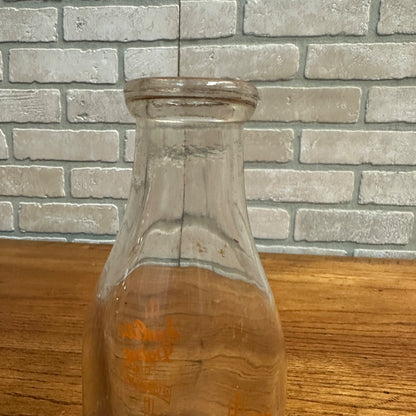 VIntage Sunlite Dairy Farm Oshkosh Wis ACl Quart Milk Bottle Farming