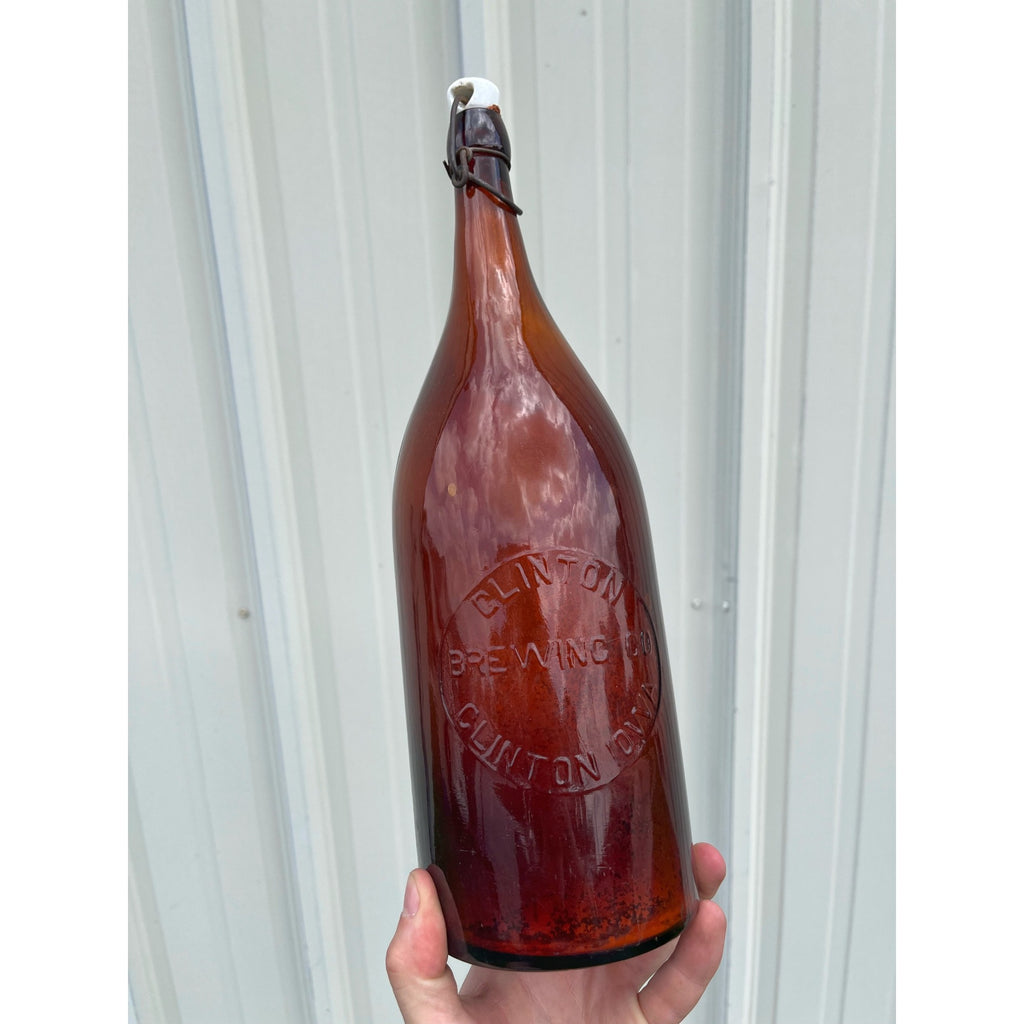 Pre-Pro Clinton Brewing Co. Iowa Amber Half Gallon Picnic Beer Blob Bottle
