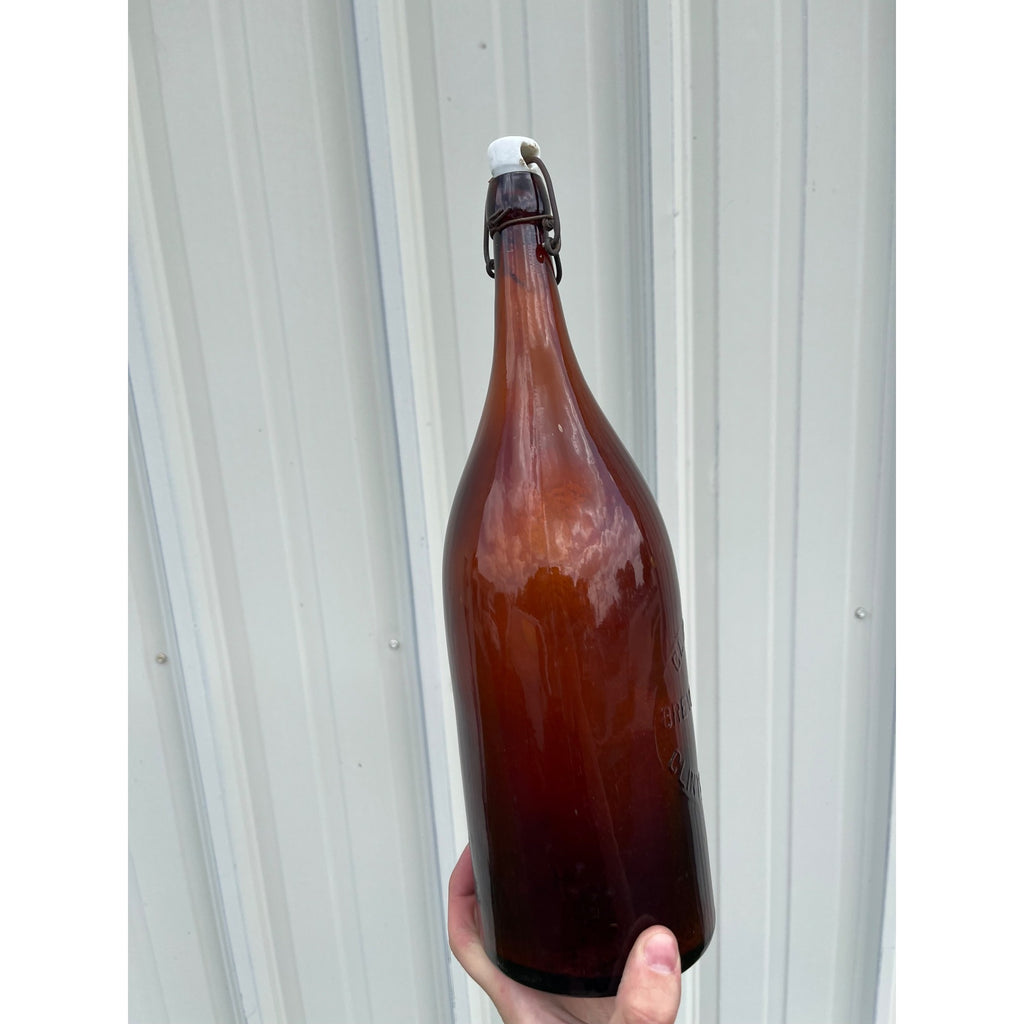 Pre-Pro Clinton Brewing Co. Iowa Amber Half Gallon Picnic Beer Blob Bottle