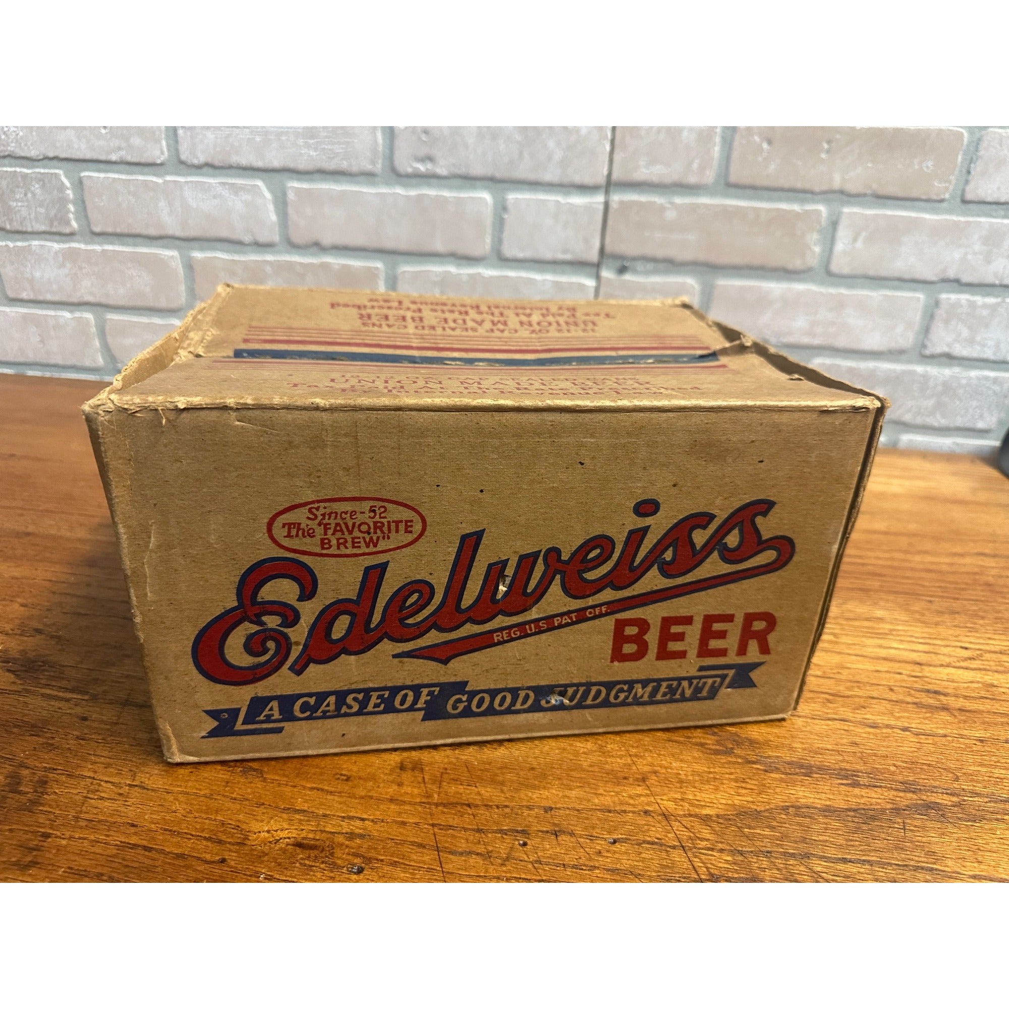 RARE Edelweiss Beer Carboard Box Case for 12 Cone Top Beer Cans IRTP Chicago