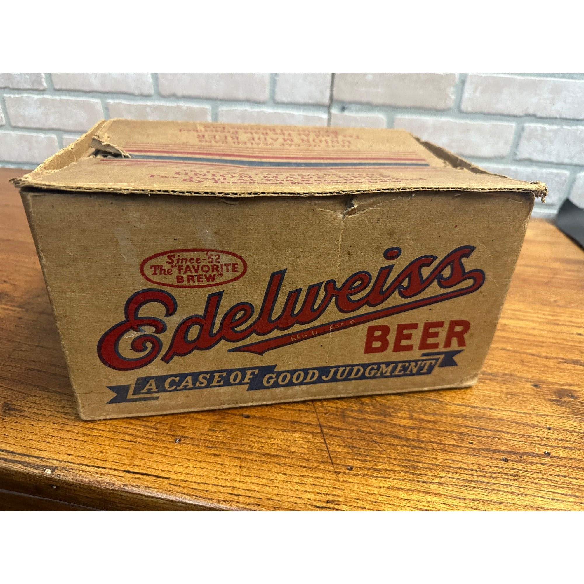 RARE Edelweiss Beer Carboard Box Case for 12 Cone Top Beer Cans IRTP Chicago