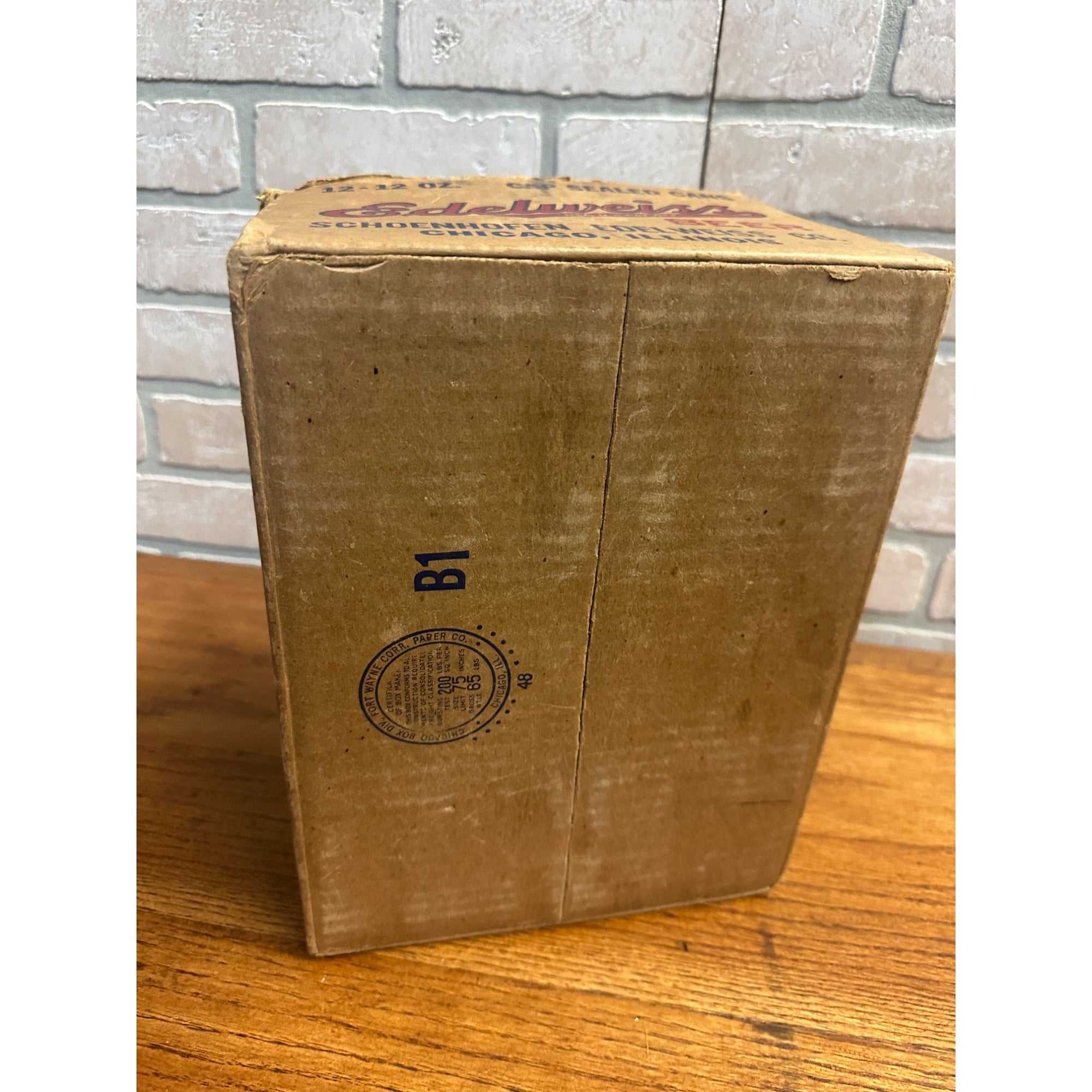 RARE Edelweiss Beer Carboard Box Case for 12 Cone Top Beer Cans IRTP Chicago