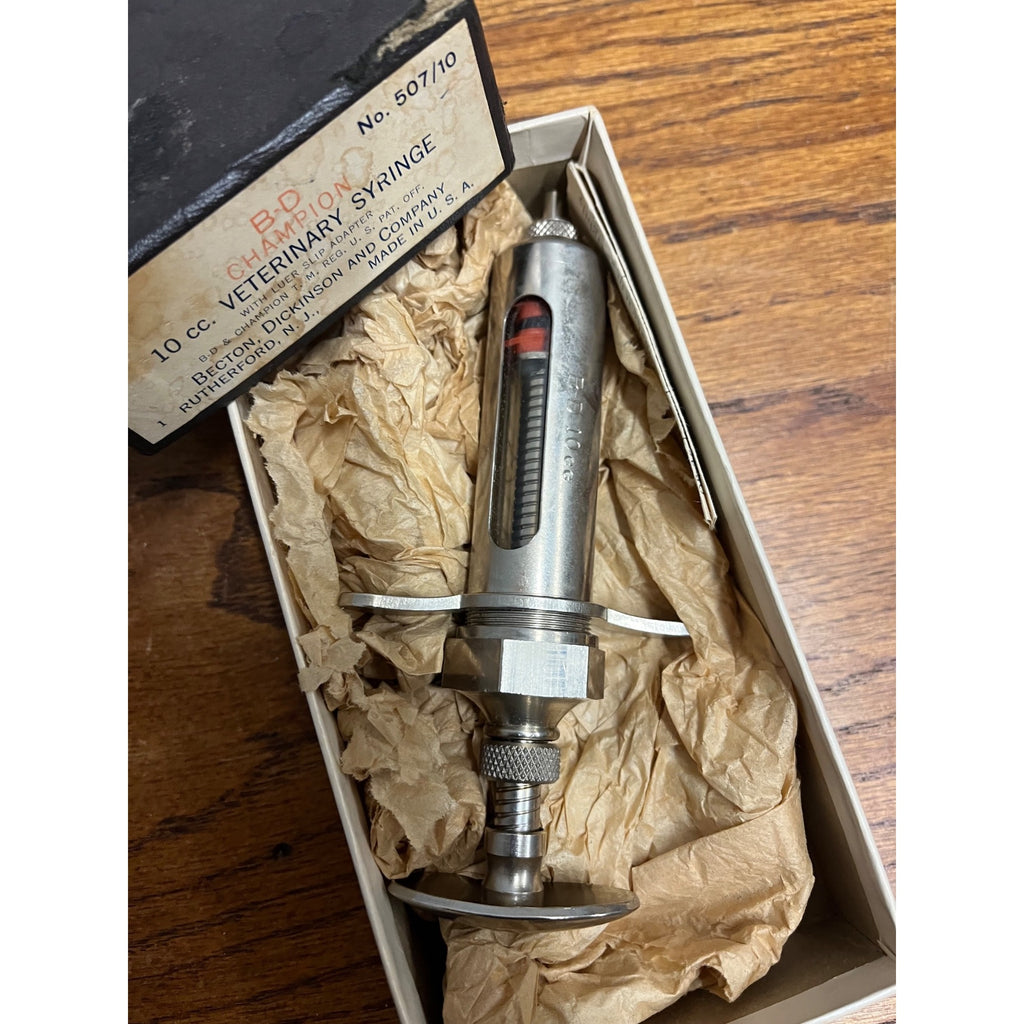 Vintage 1940s B-D Veterinary Syringe No. 507/10 Becton-Dickinson Co. w/ Box