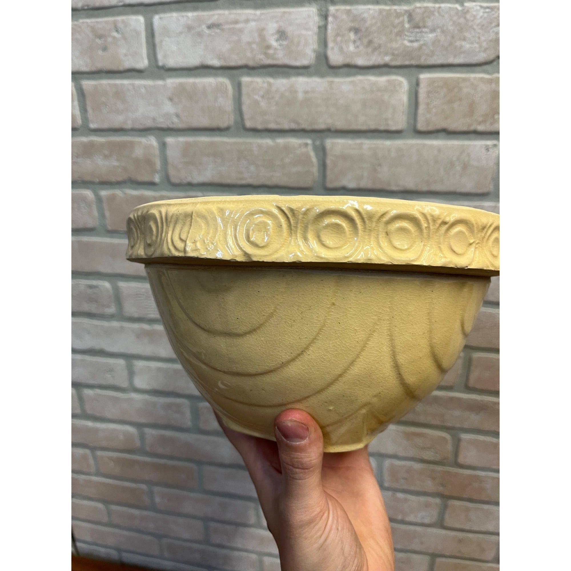 Antique Primitive McCoy Yellow Ware Draped Dots 9" Mixing Batter Bowl w/ Spout