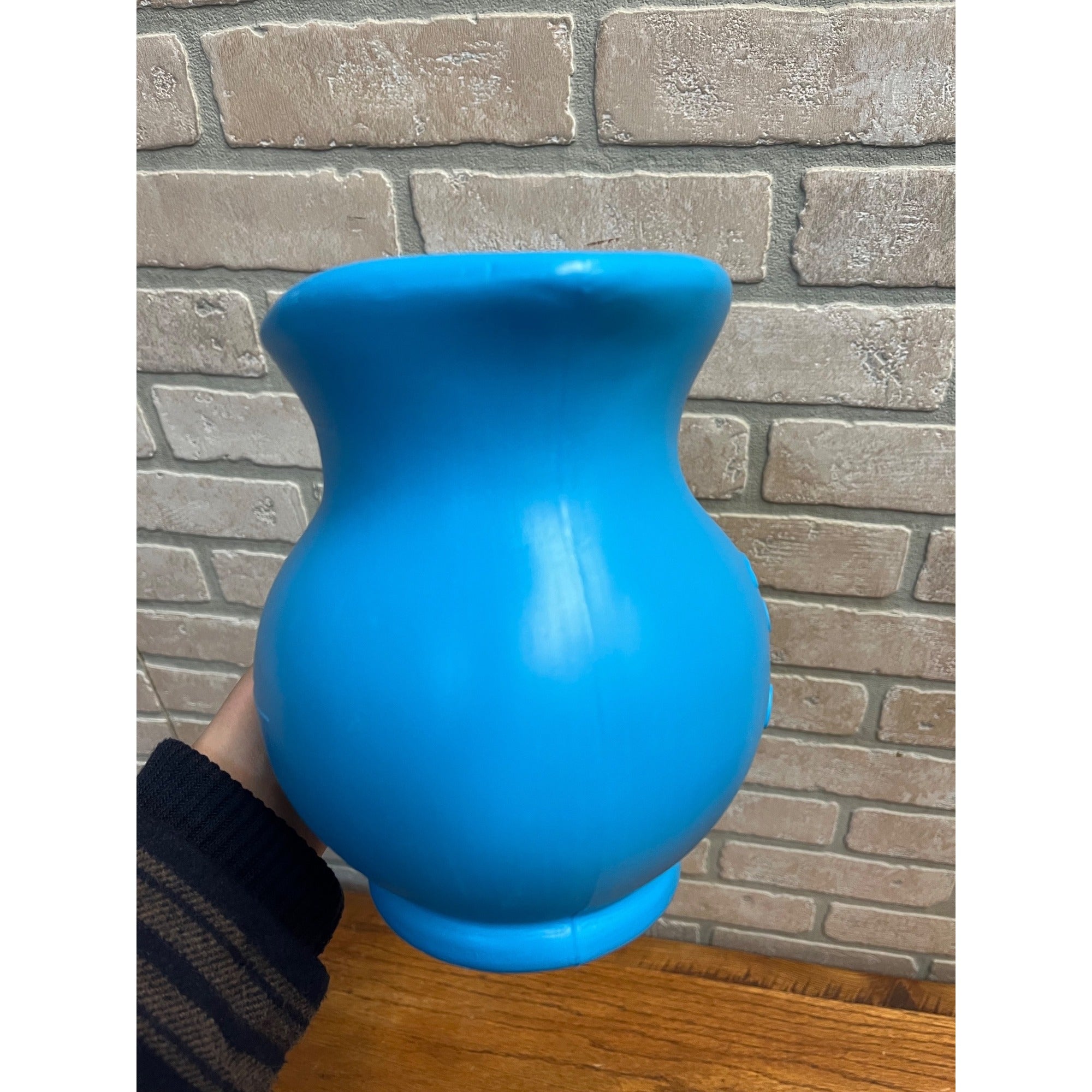 Vintage 1984 Kool-Aid Man Blue Plastic 2-Quart Pitcher + 4 Cups