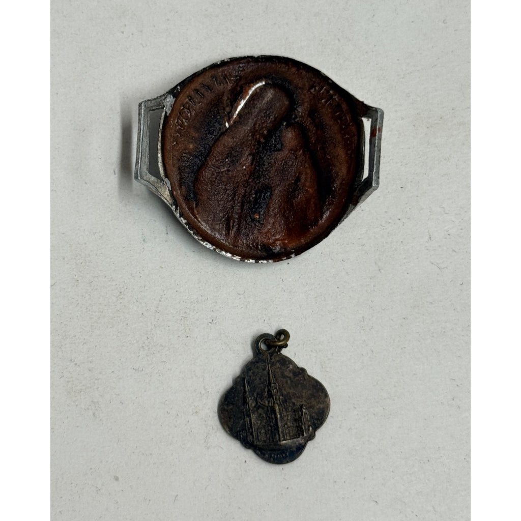 Vintage Catholic Virgin Mary / Madonna & Child Mary Jesus Medal Pendant Charms