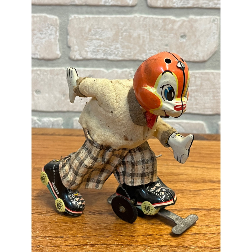 TPS Tin Toy mechanical Happy Skaters Skating Rabbit Bunny Japan Roller Skater