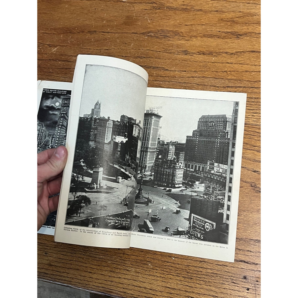 Vintage c1928 New York Illustrated Manhattan Post Card Co Soft Cover Photo Book