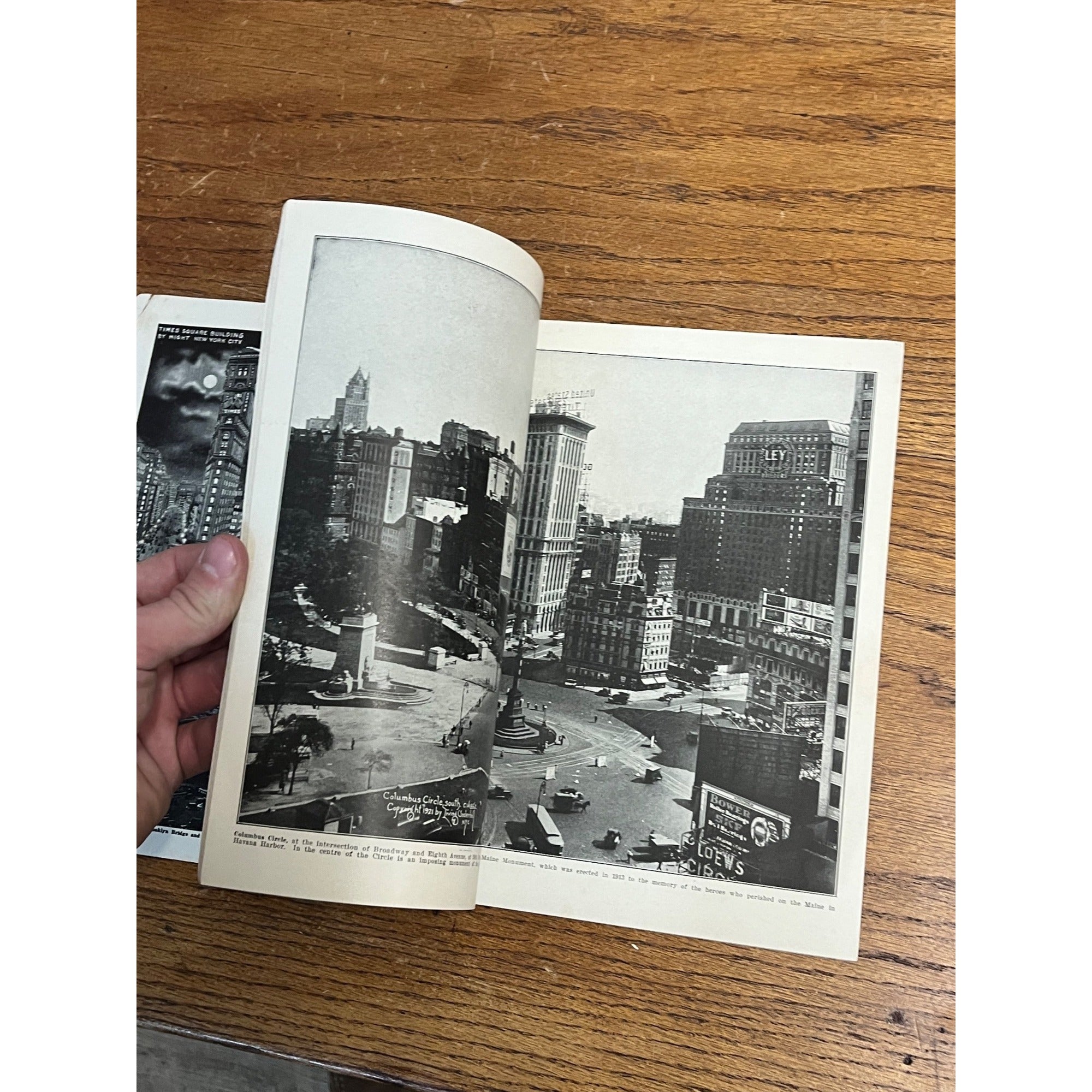 Vintage c1928 New York Illustrated Manhattan Post Card Co Soft Cover Photo Book