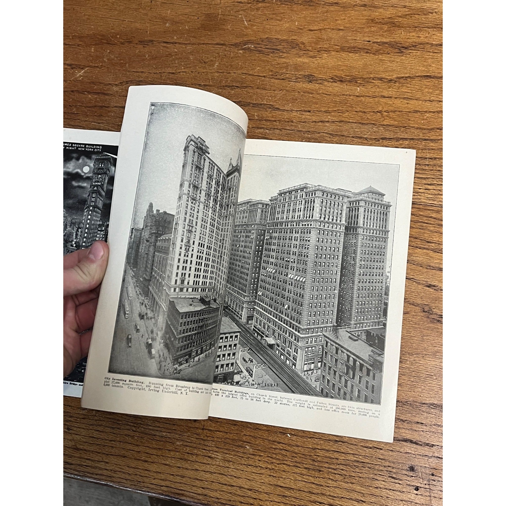 Vintage c1928 New York Illustrated Manhattan Post Card Co Soft Cover Photo Book