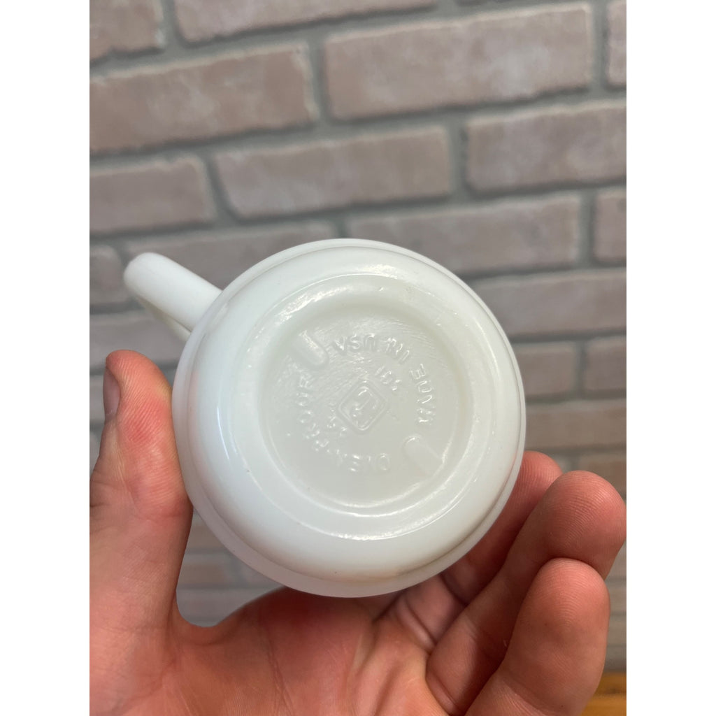 Vintage 1980 Strawberry Shortcake American Greeting Milk Glass Mug Anchor Hocking