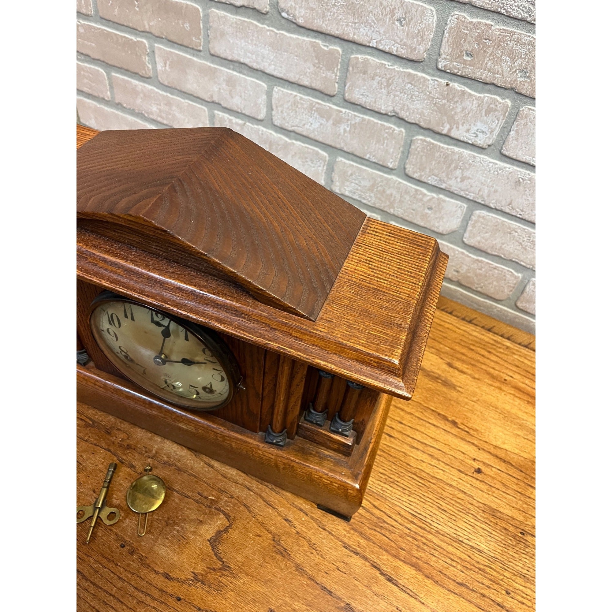 Vintage Gilbelt Mantel Clock Solid Oak w/ Chime - Mission Style