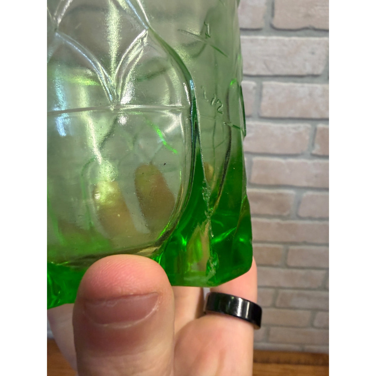 Vintage Hazel Atlas Uranium Rare Green Glass Vaseline Artichoke Measuring Cup