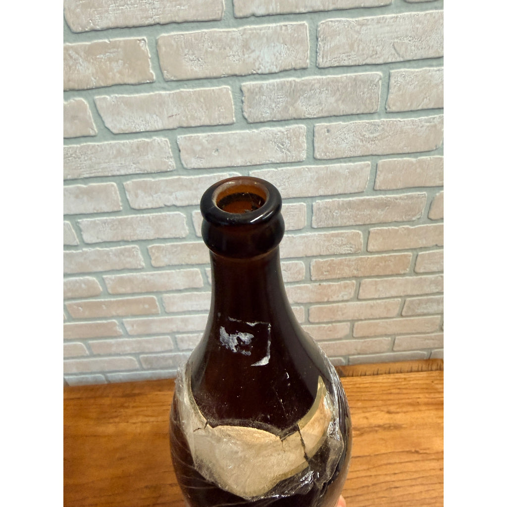 1960s Canadian Ace Brewing Co Chicago Illinois Beer Bottle 1/2 gallon Picnic Paper Label